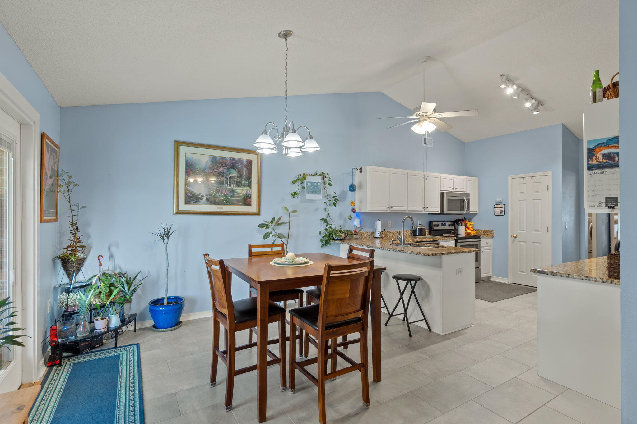 HAMPTON RIDGE ESTATES - Residential