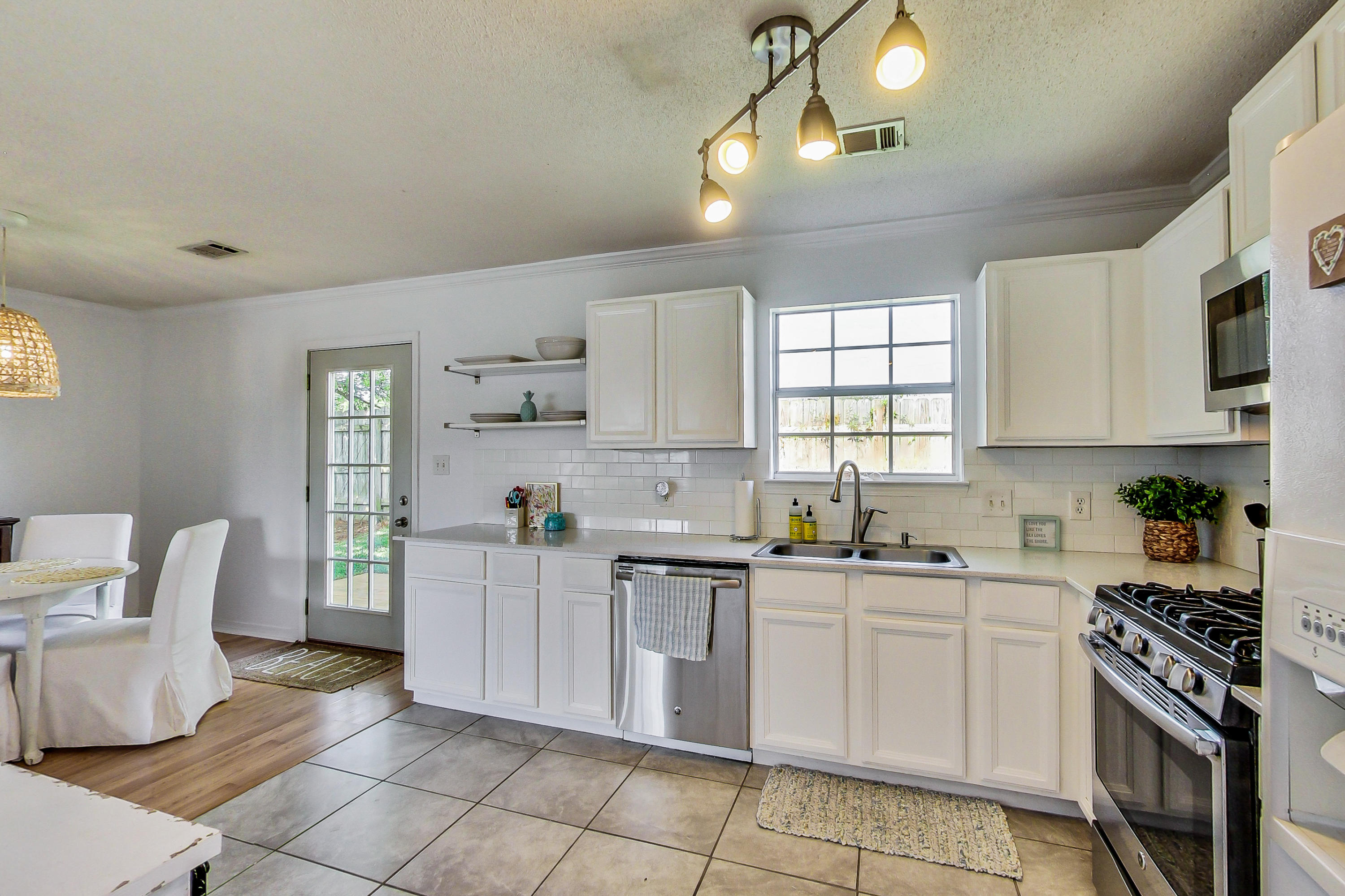 COVENTRY CORNERS LOT 3 - Residential