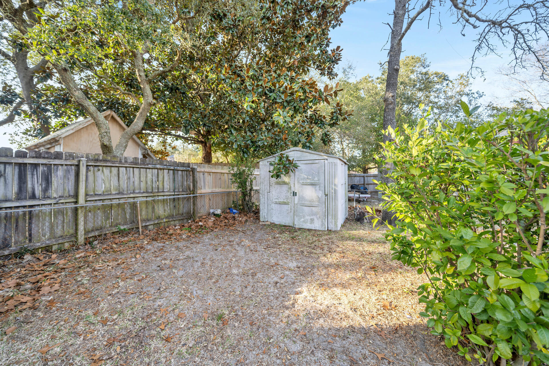 LAKE LORRAINE ESTATES - Residential