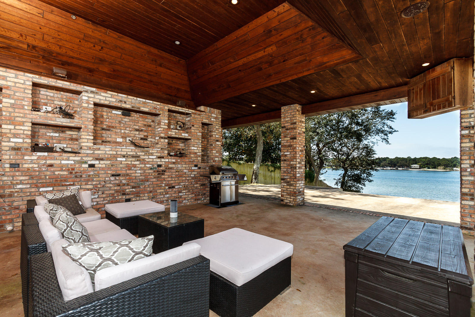 JOES BAYOU 1ST ADDN - Residential