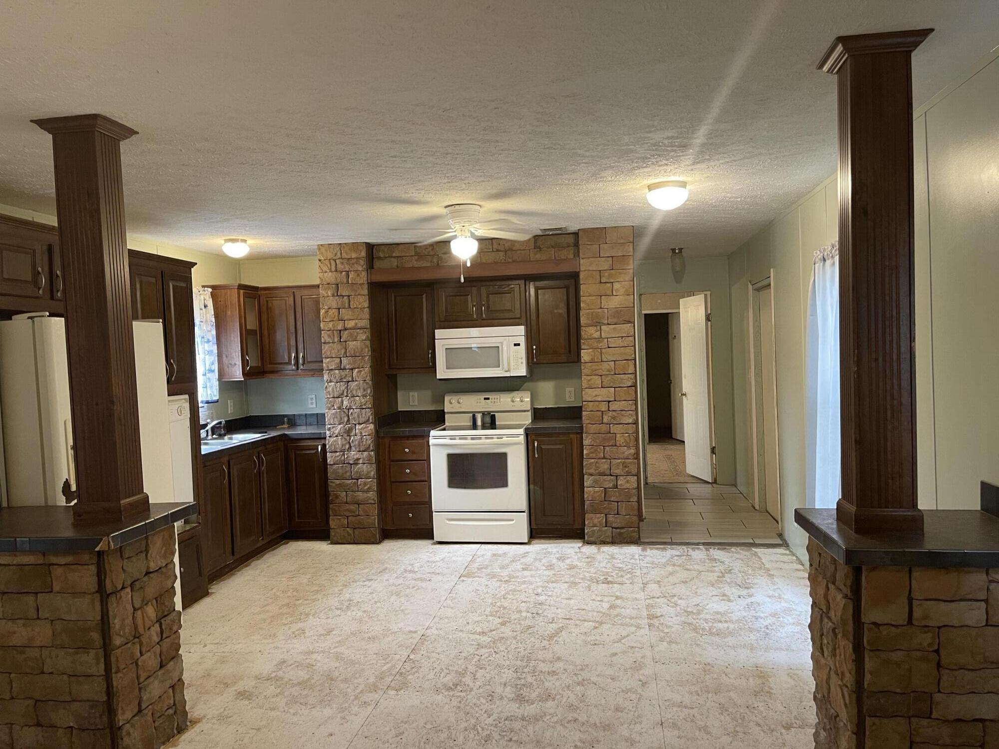 NO RECORDED PROJECT - Residential