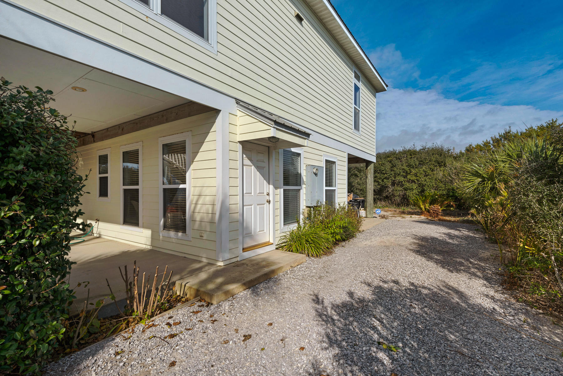 NO RECORDED SUBDIVISION - Residential