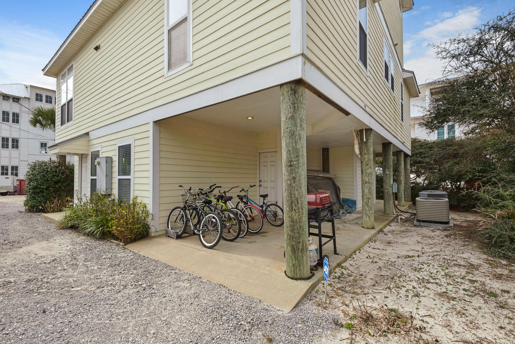 NO RECORDED SUBDIVISION - Residential
