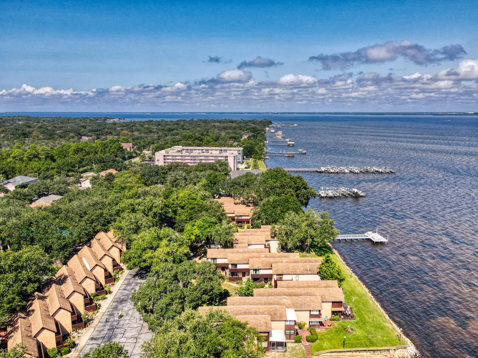 MOSSEY COVE TOWNHOMES - Residential