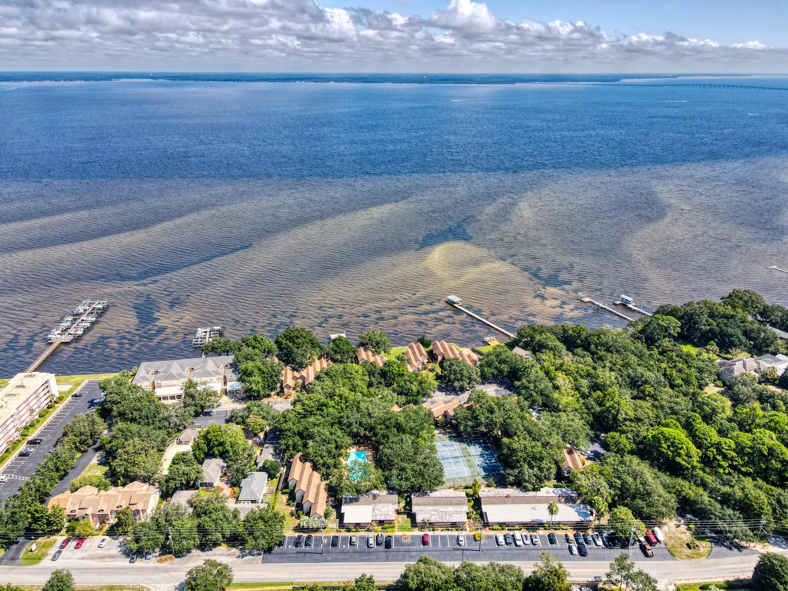 MOSSEY COVE TOWNHOMES - Residential