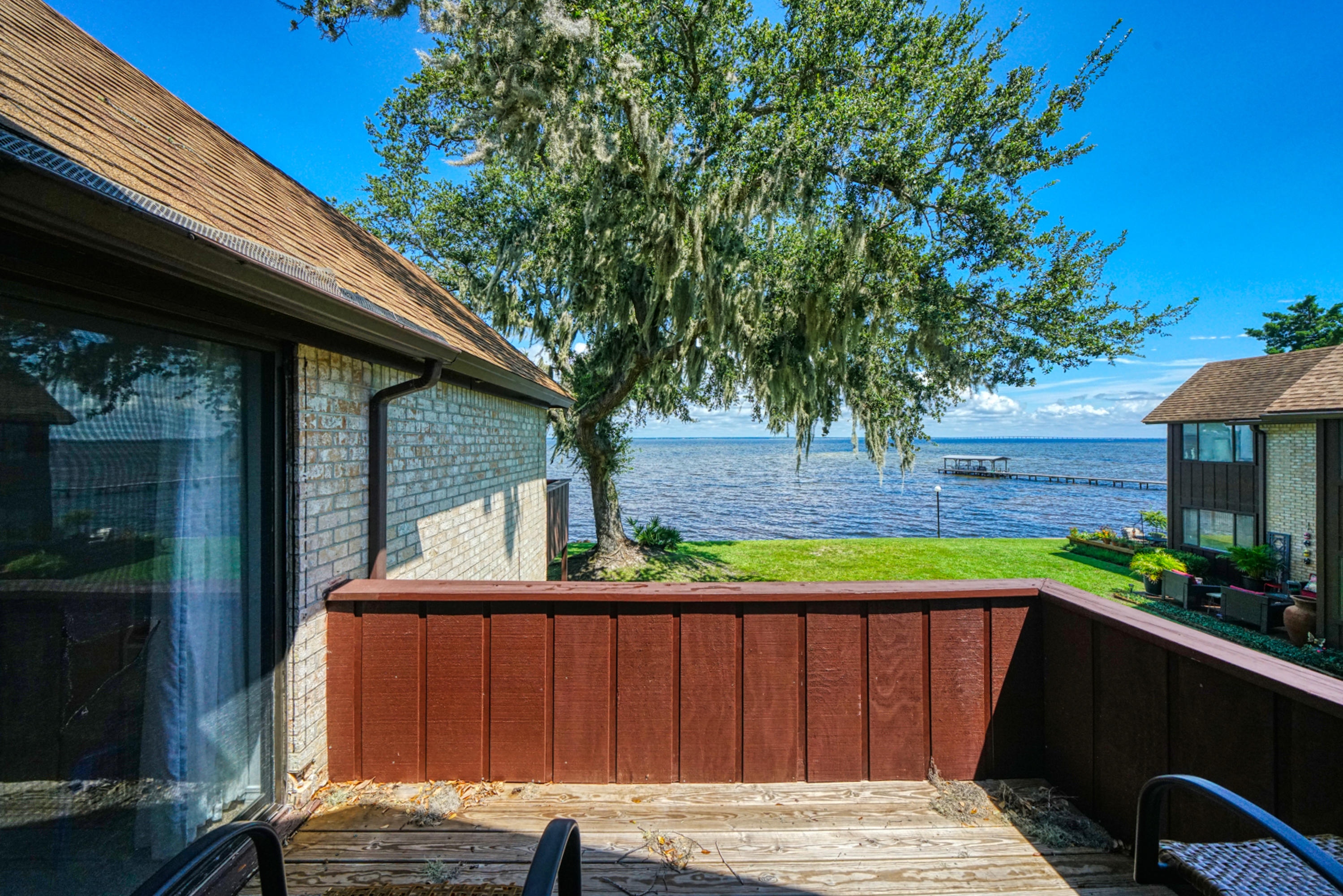 MOSSEY COVE TOWNHOMES - Residential