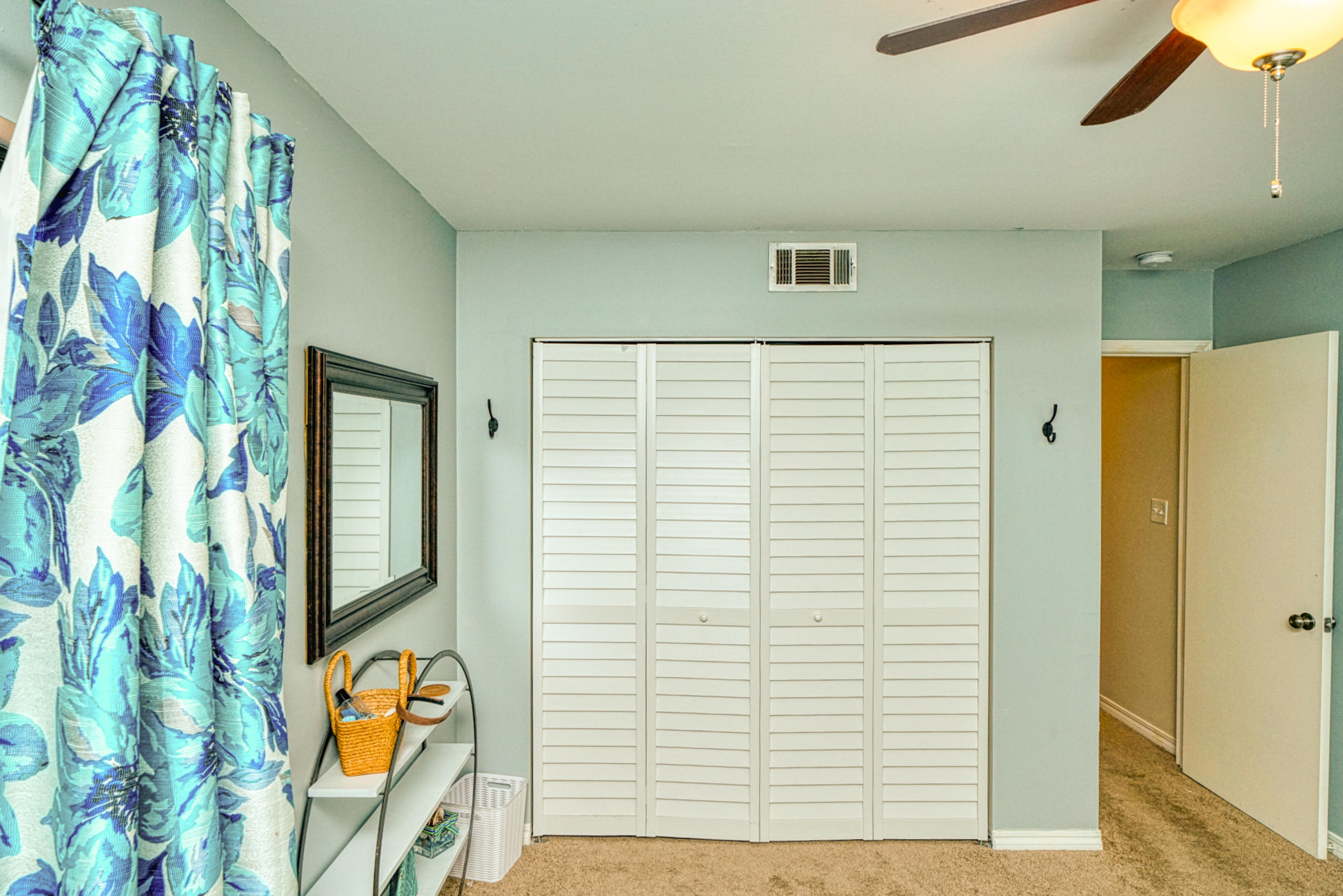 MOSSEY COVE TOWNHOMES - Residential