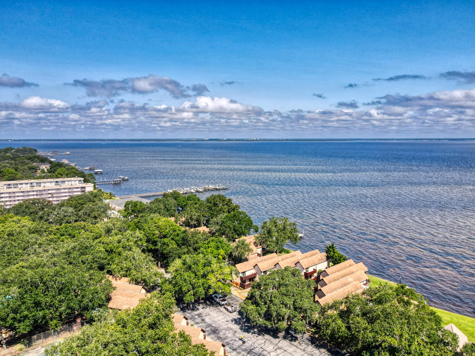 MOSSEY COVE TOWNHOMES - Residential