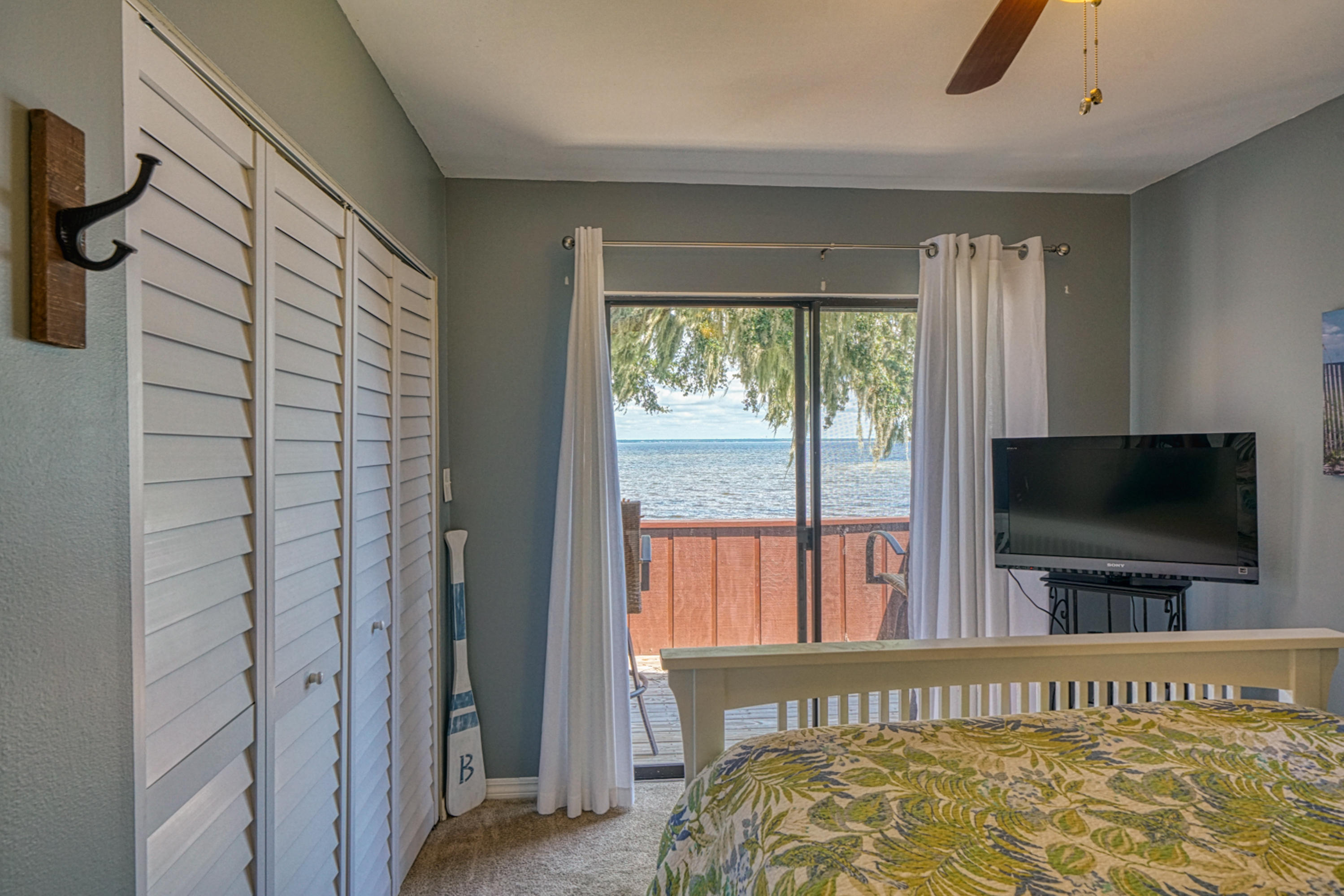 MOSSEY COVE TOWNHOMES - Residential