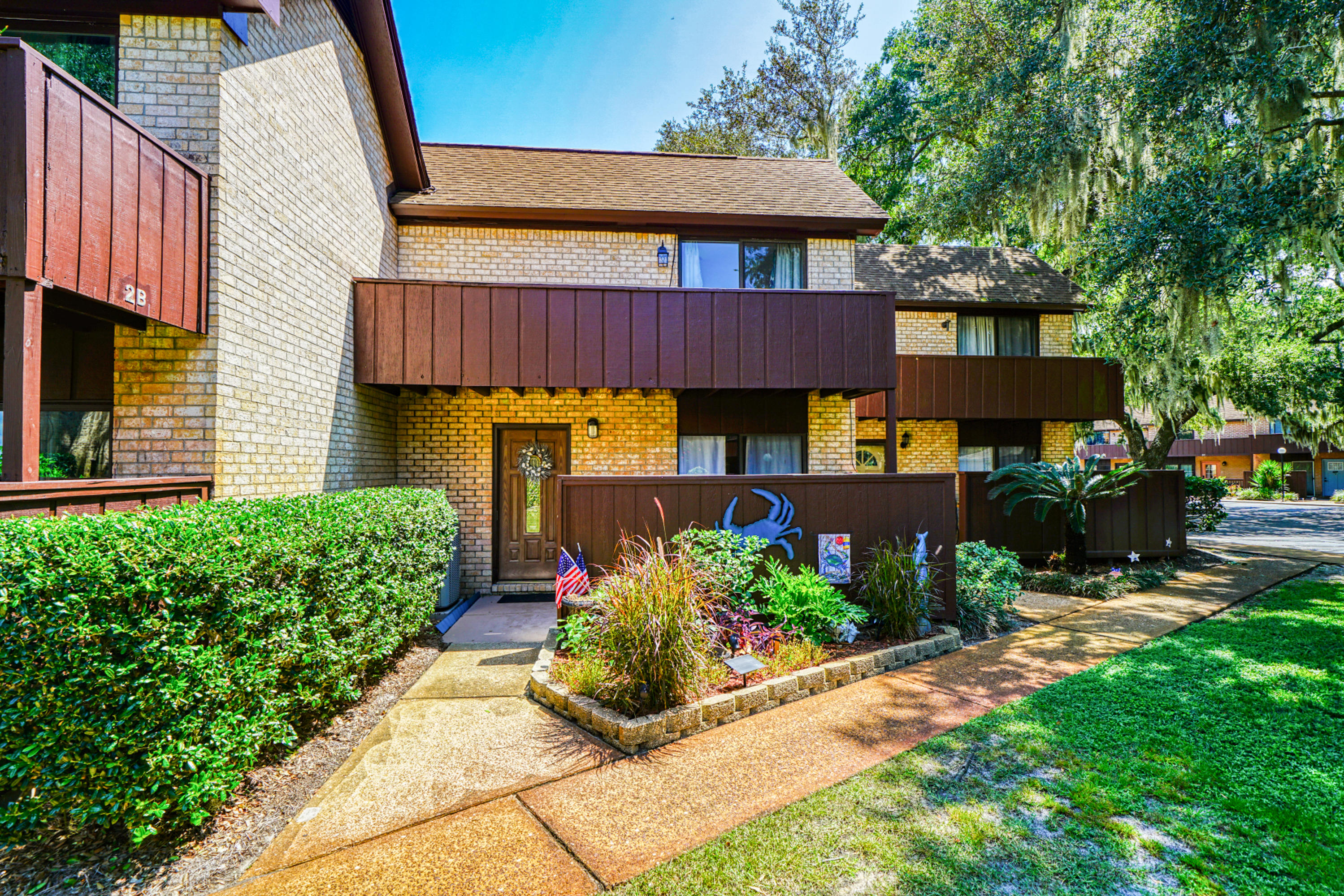 MOSSEY COVE TOWNHOMES - Residential