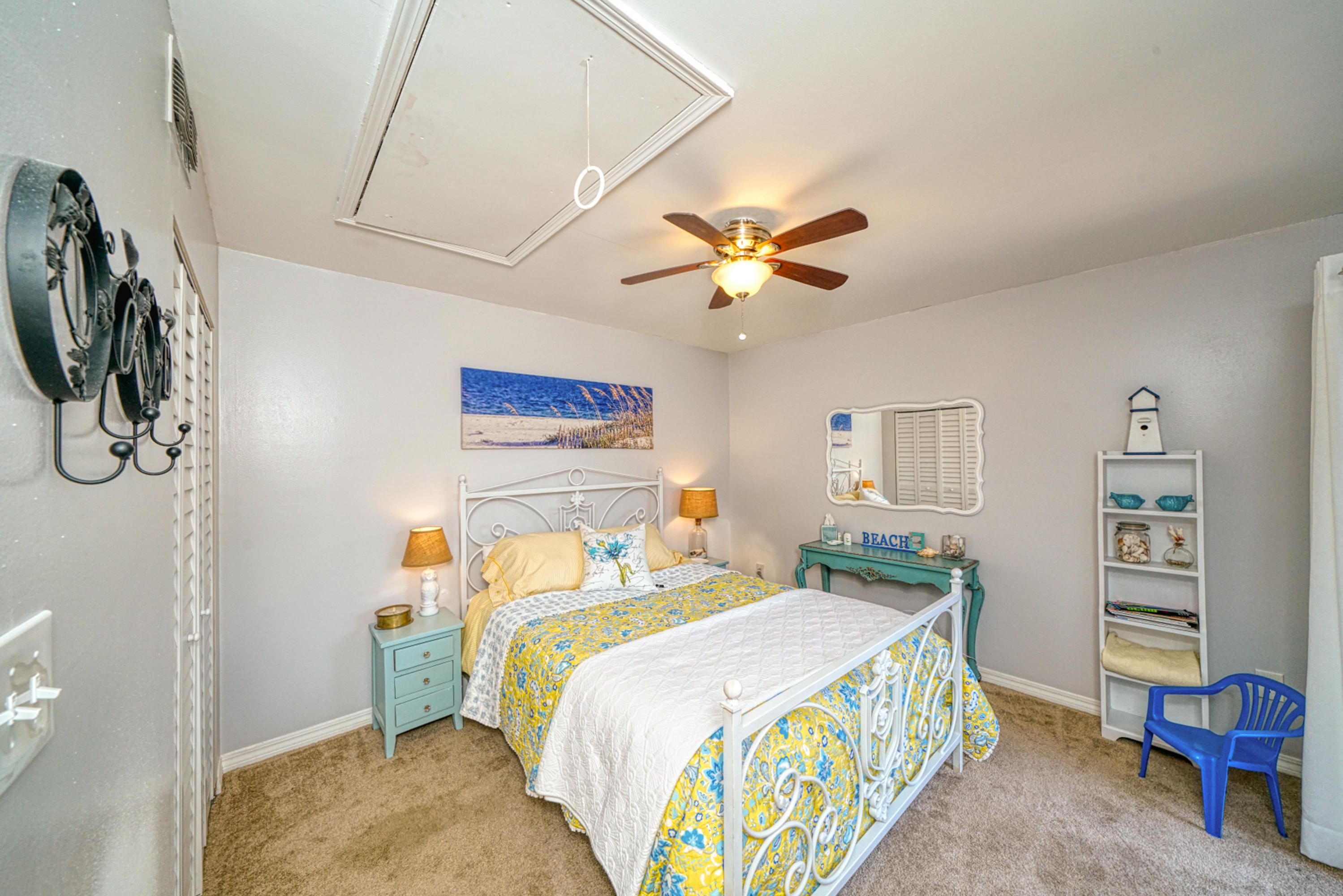 MOSSEY COVE TOWNHOMES - Residential