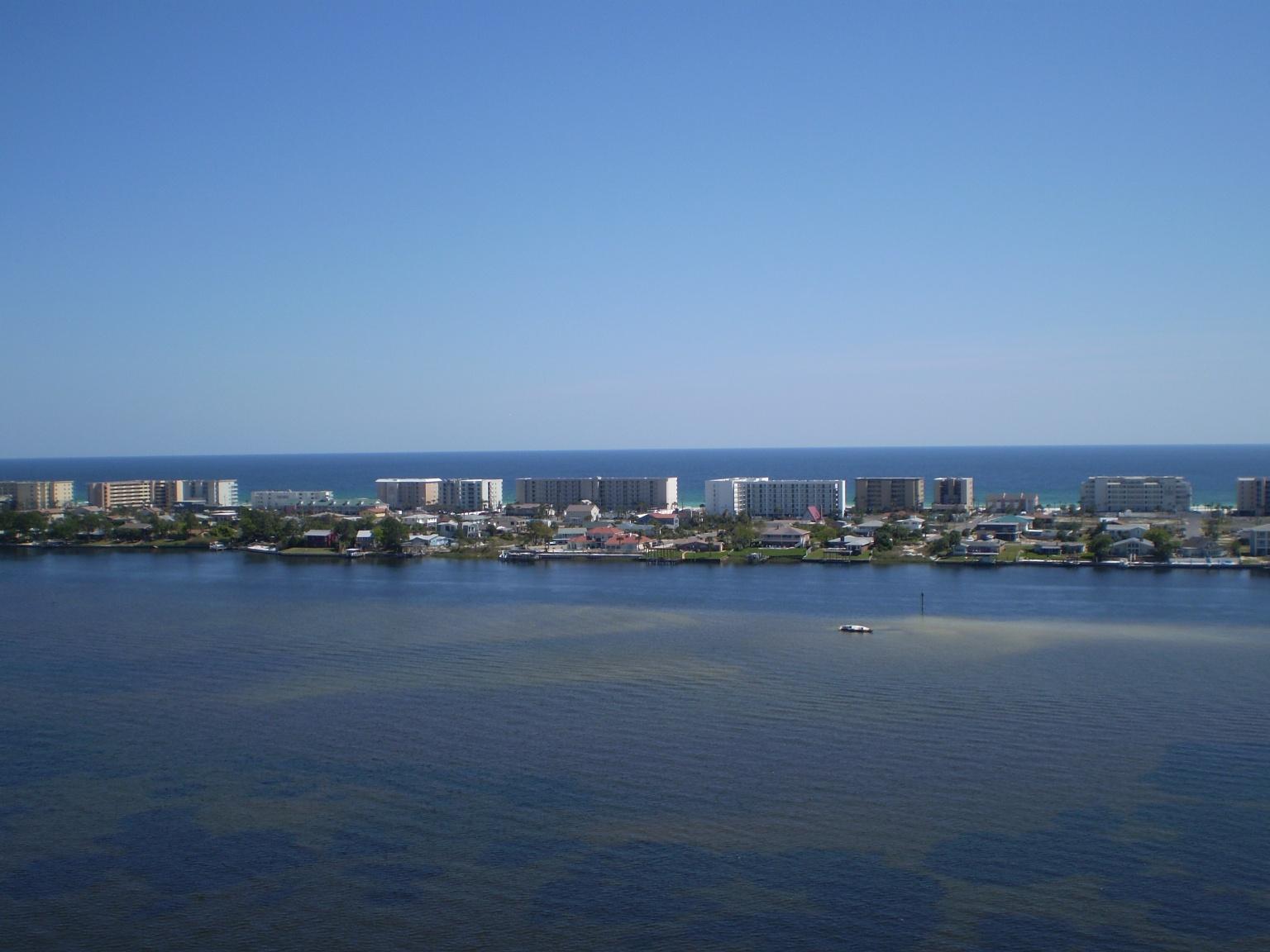 PRESIDIO YACHT CLUB - Residential