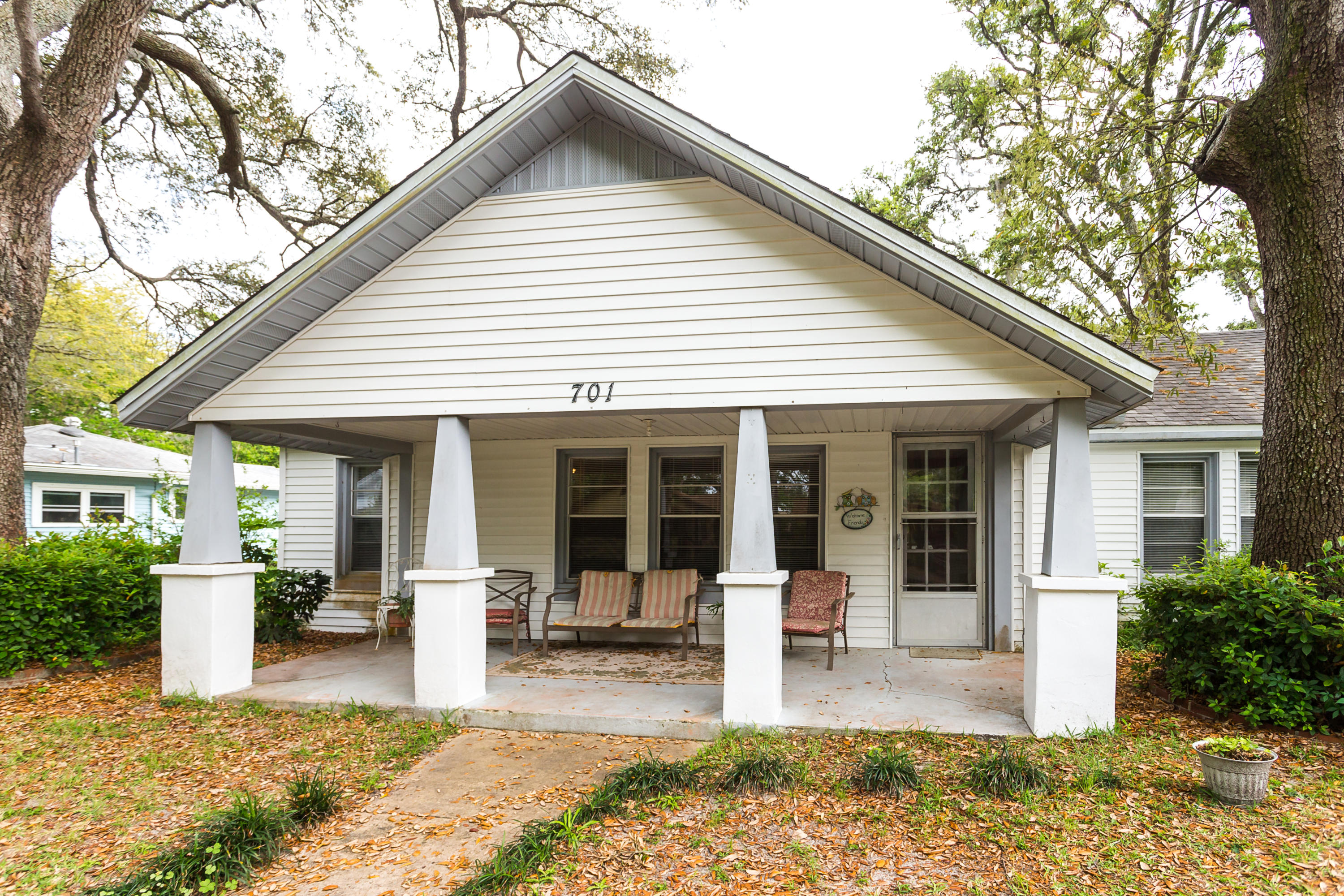 HELMS & ALLEN - Residential