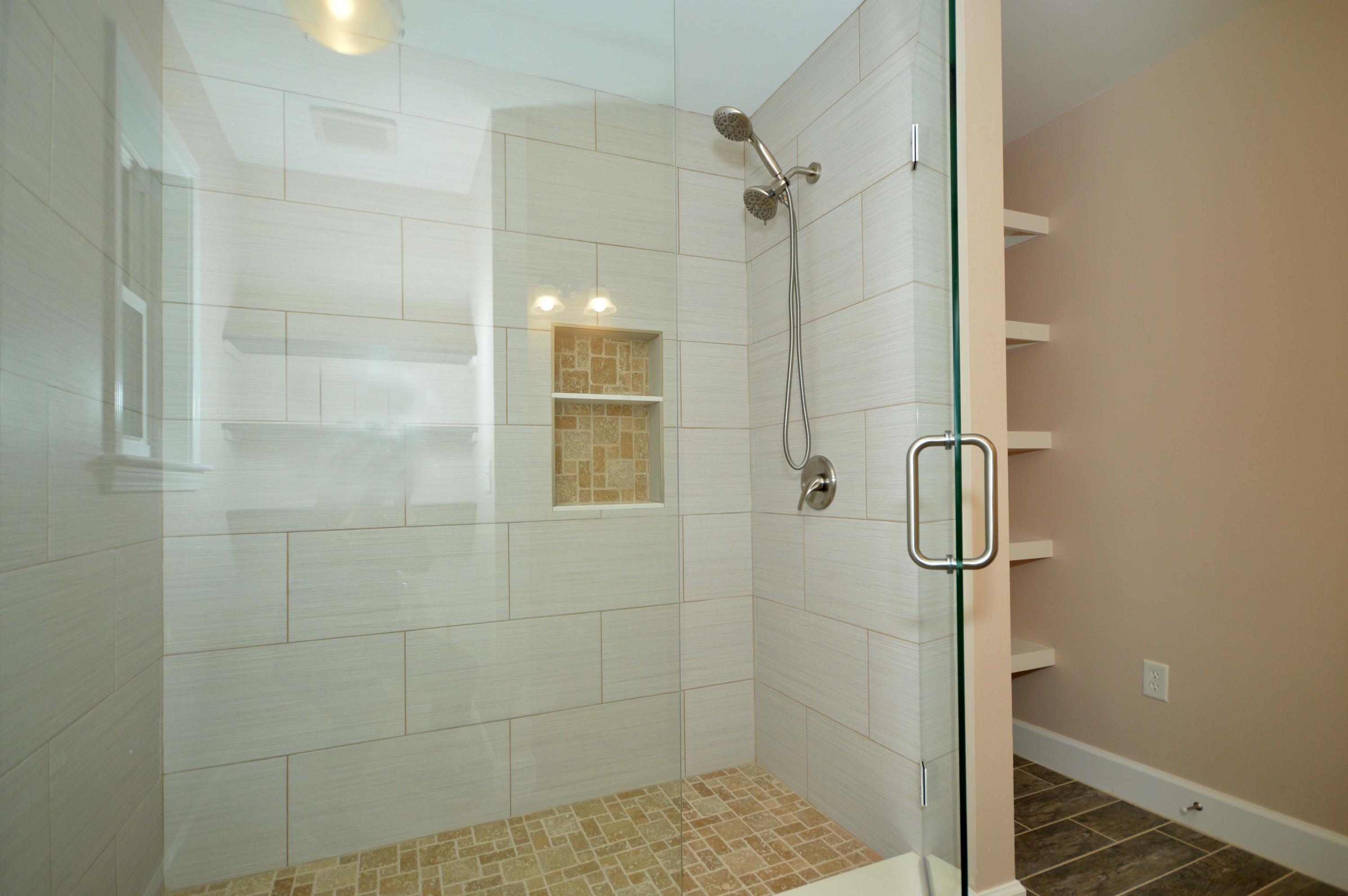 TIMBERLAKE EST 1ST - Residential