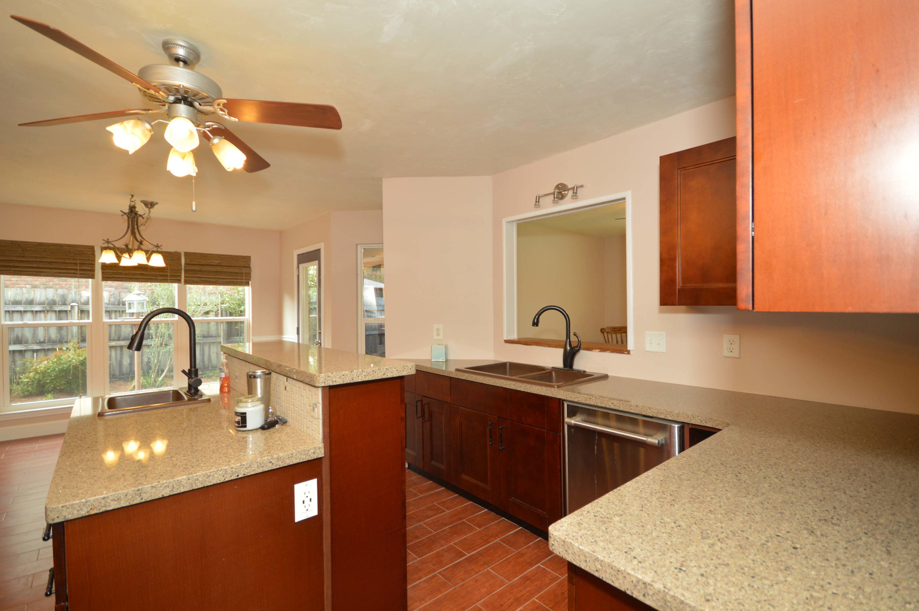 TIMBERLAKE EST 1ST - Residential