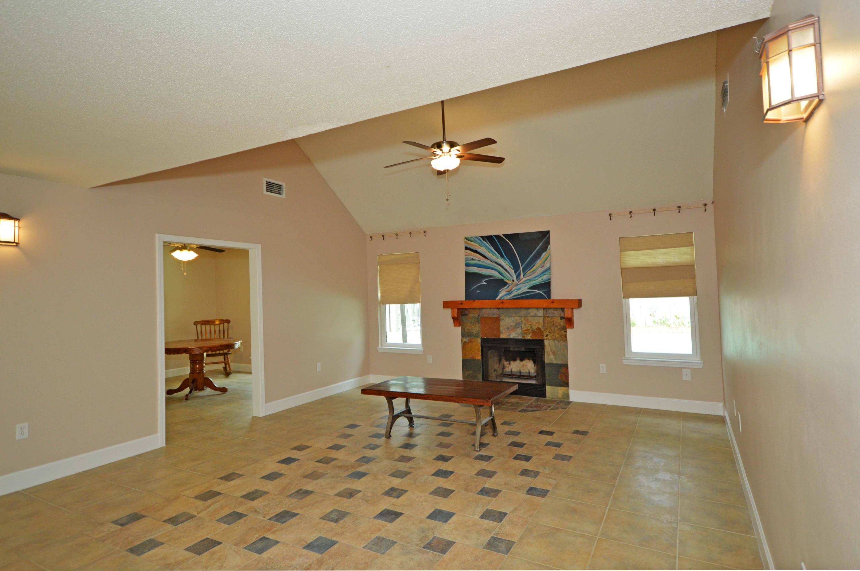 TIMBERLAKE EST 1ST - Residential