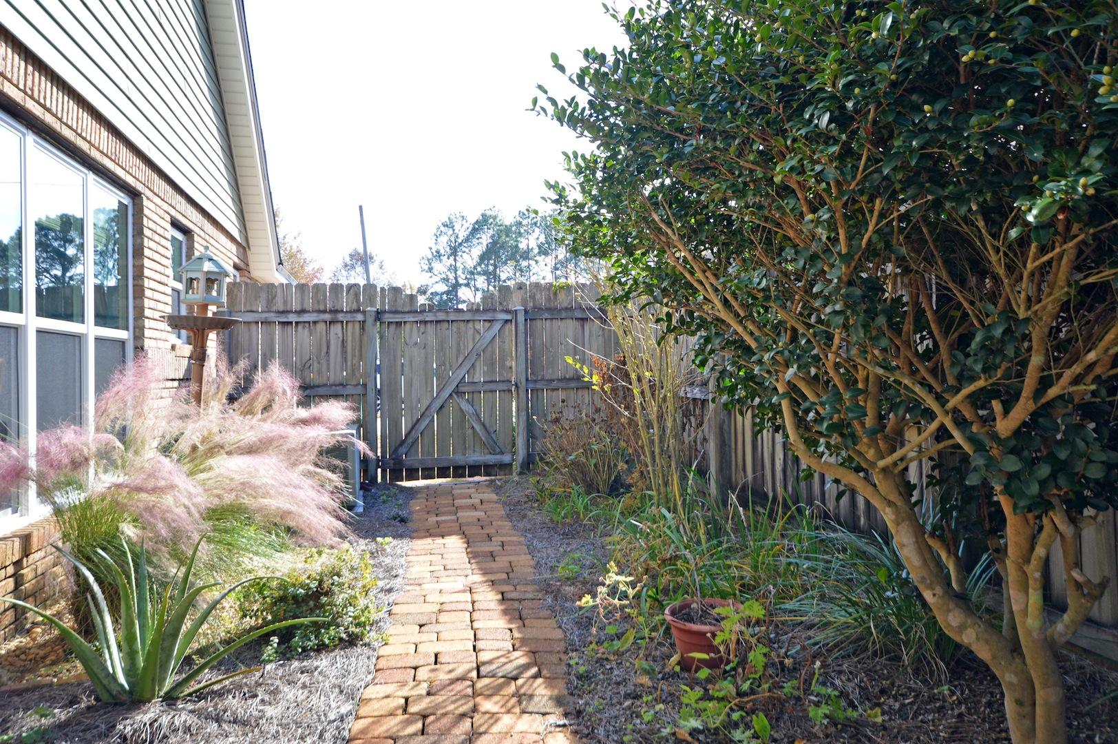 TIMBERLAKE EST 1ST - Residential