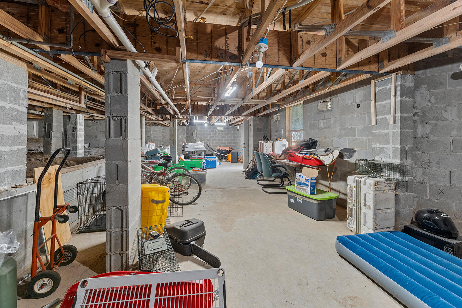 LAKEVIEW ESTATES - Residential