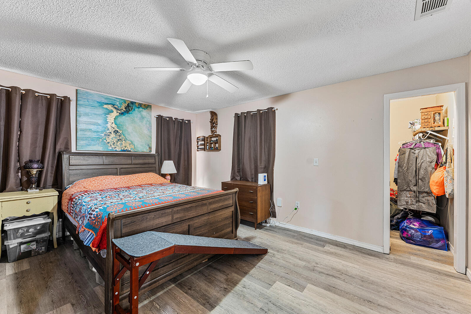 LAKEVIEW ESTATES - Residential