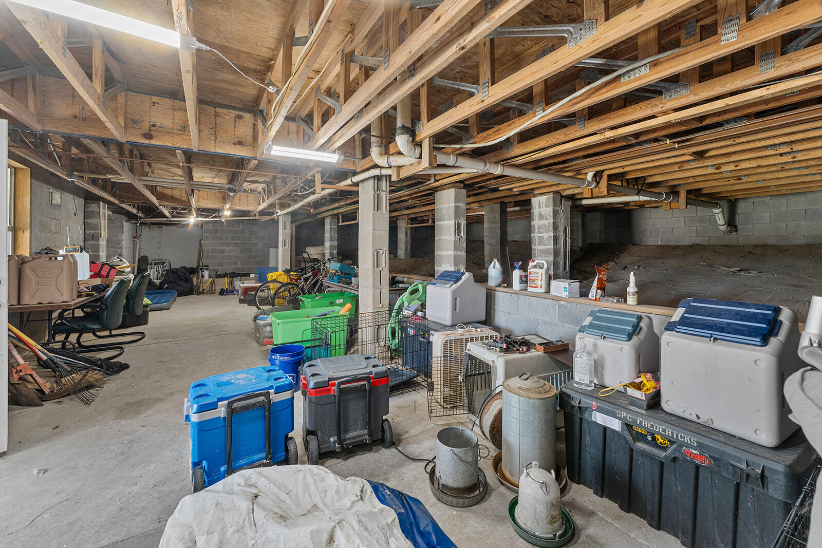 LAKEVIEW ESTATES - Residential