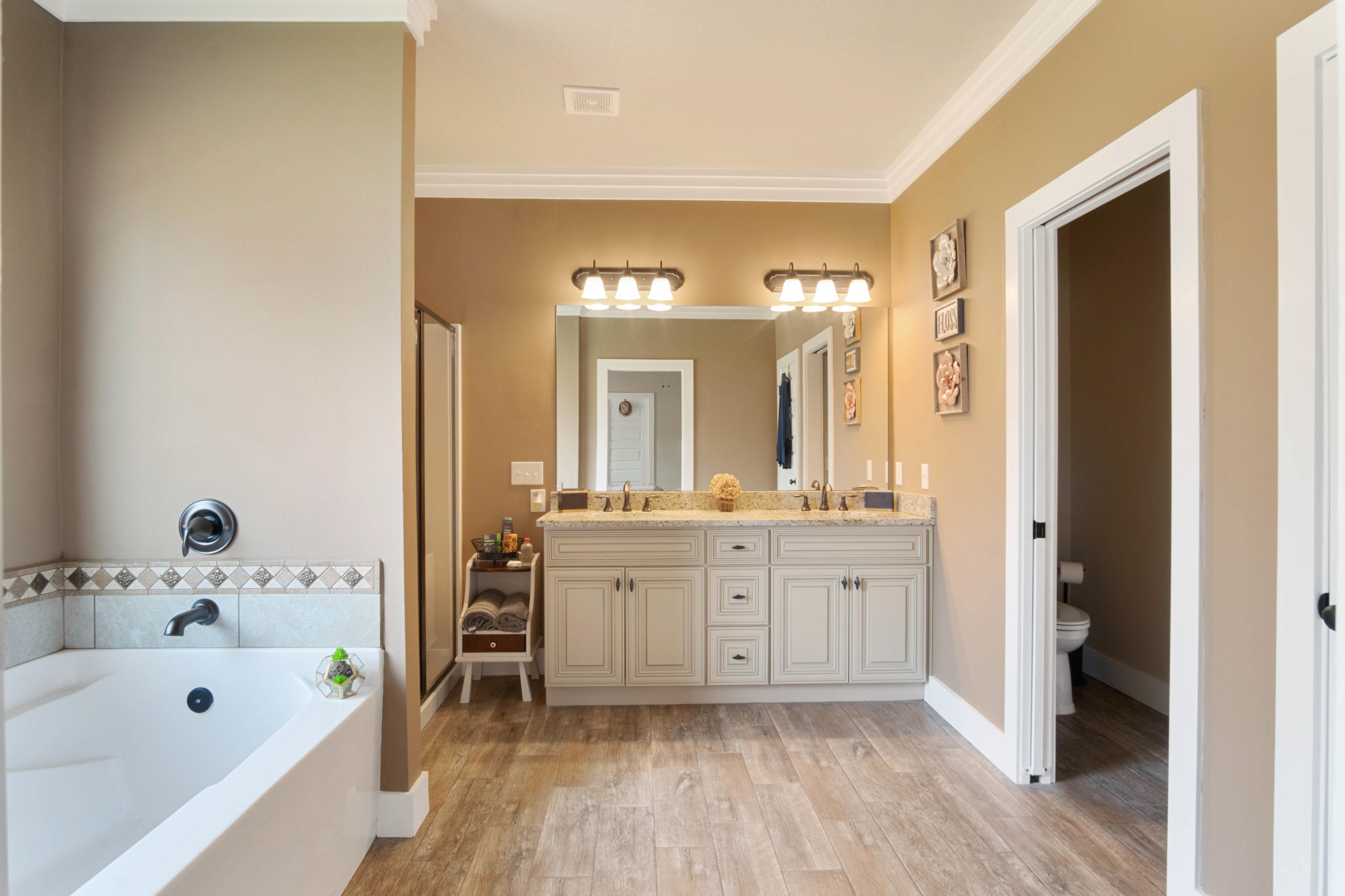 LAKE ARTHUR ESTATES - Residential