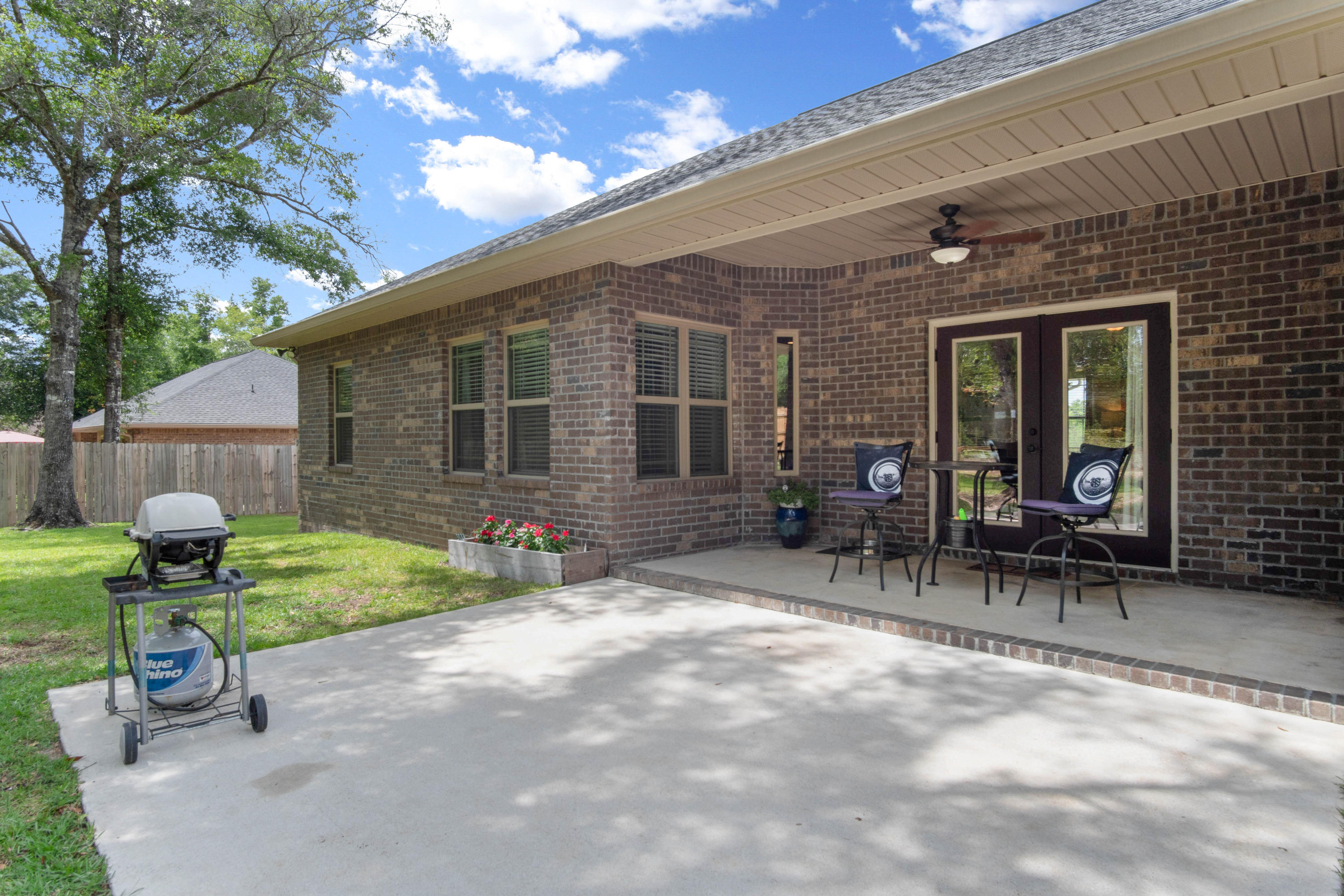 LAKE ARTHUR ESTATES - Residential