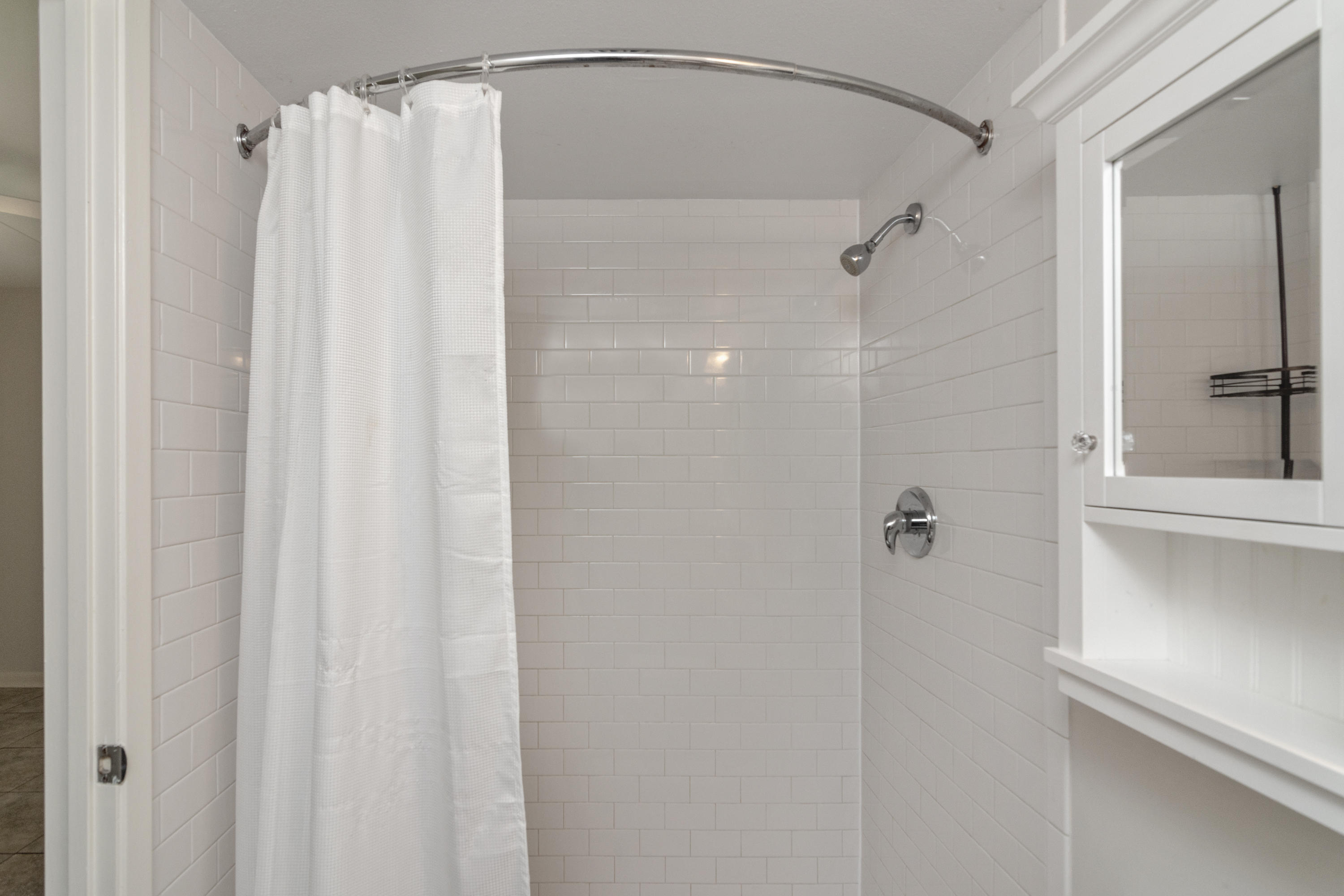 LINKSIDE VILLAGE UNIT 1 - Residential