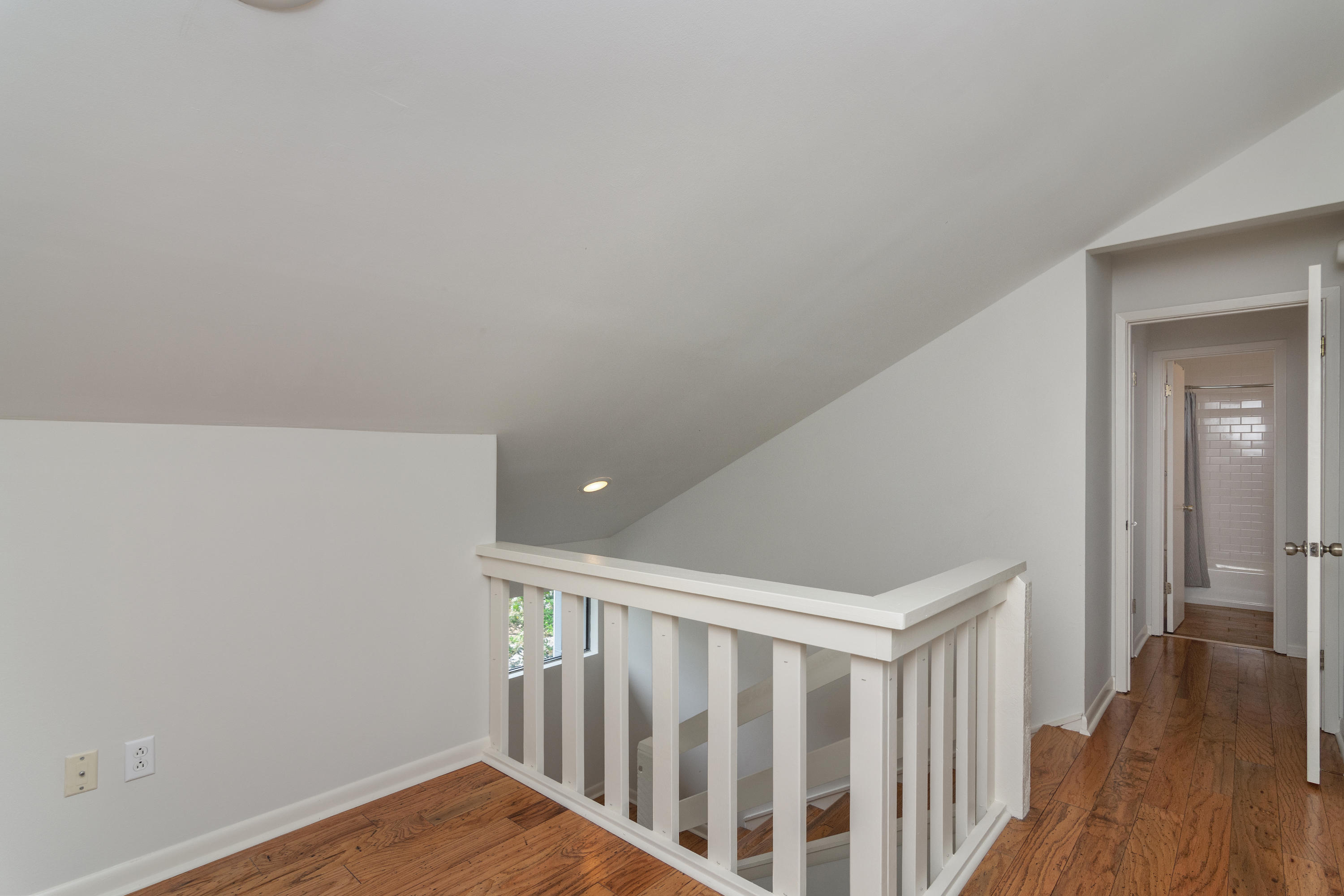 LINKSIDE VILLAGE UNIT 1 - Residential