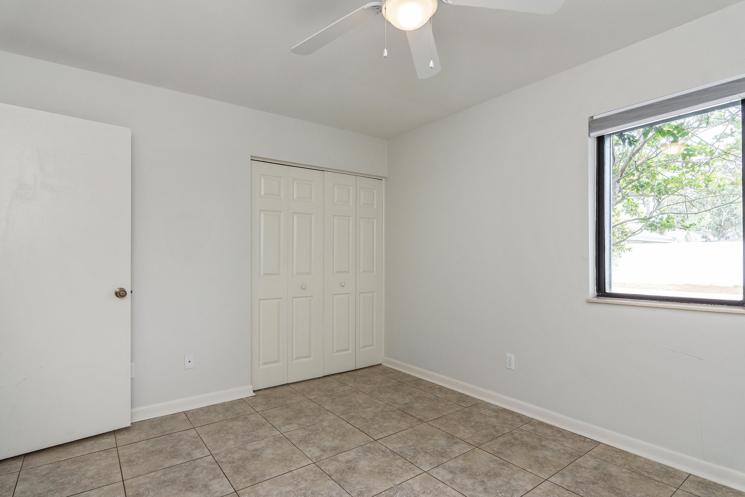 LINKSIDE VILLAGE UNIT 1 - Residential