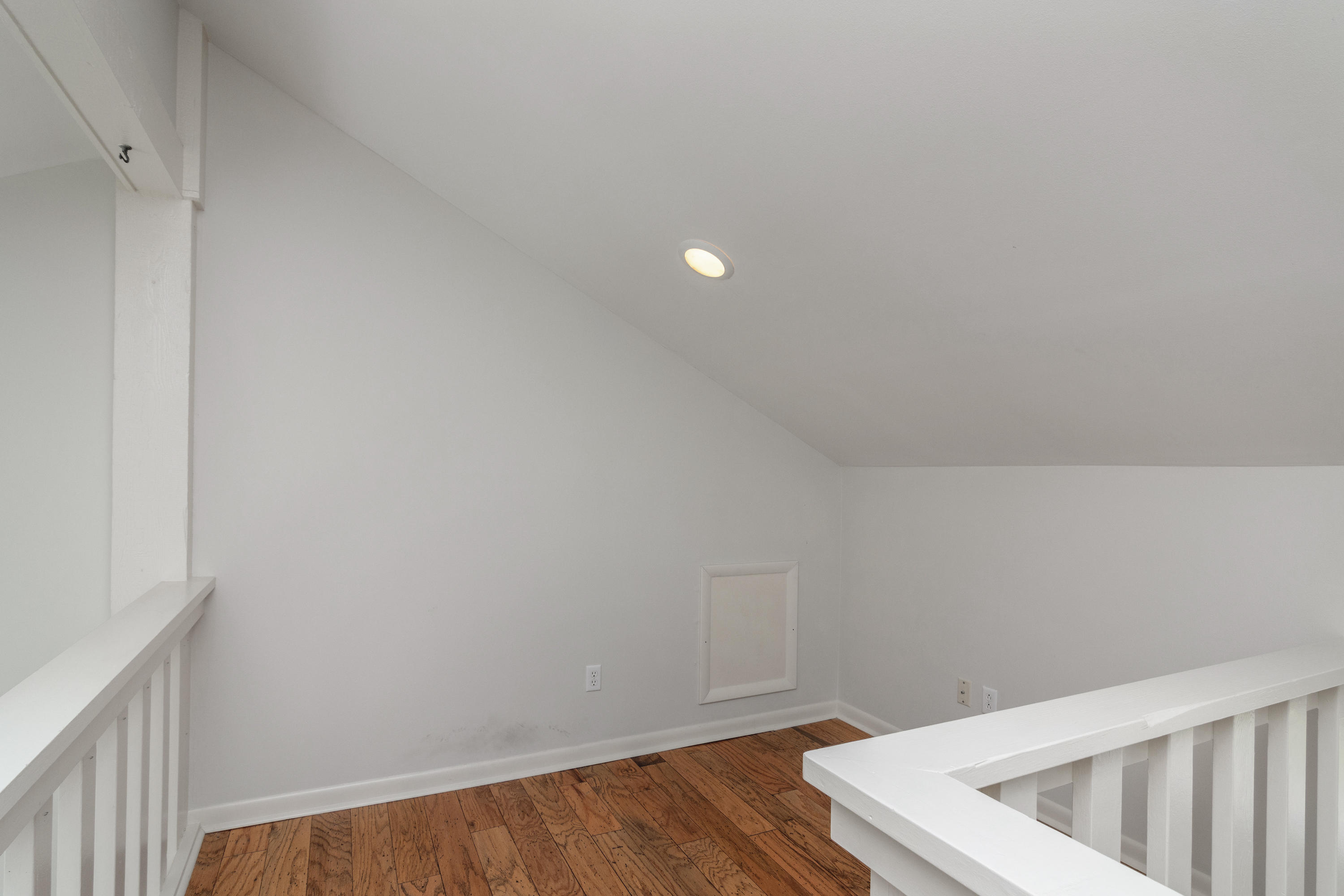 LINKSIDE VILLAGE UNIT 1 - Residential