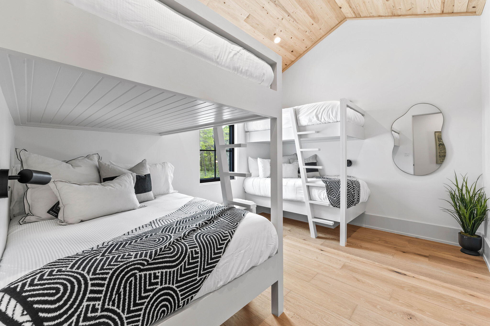 SWEET BAY - Residential