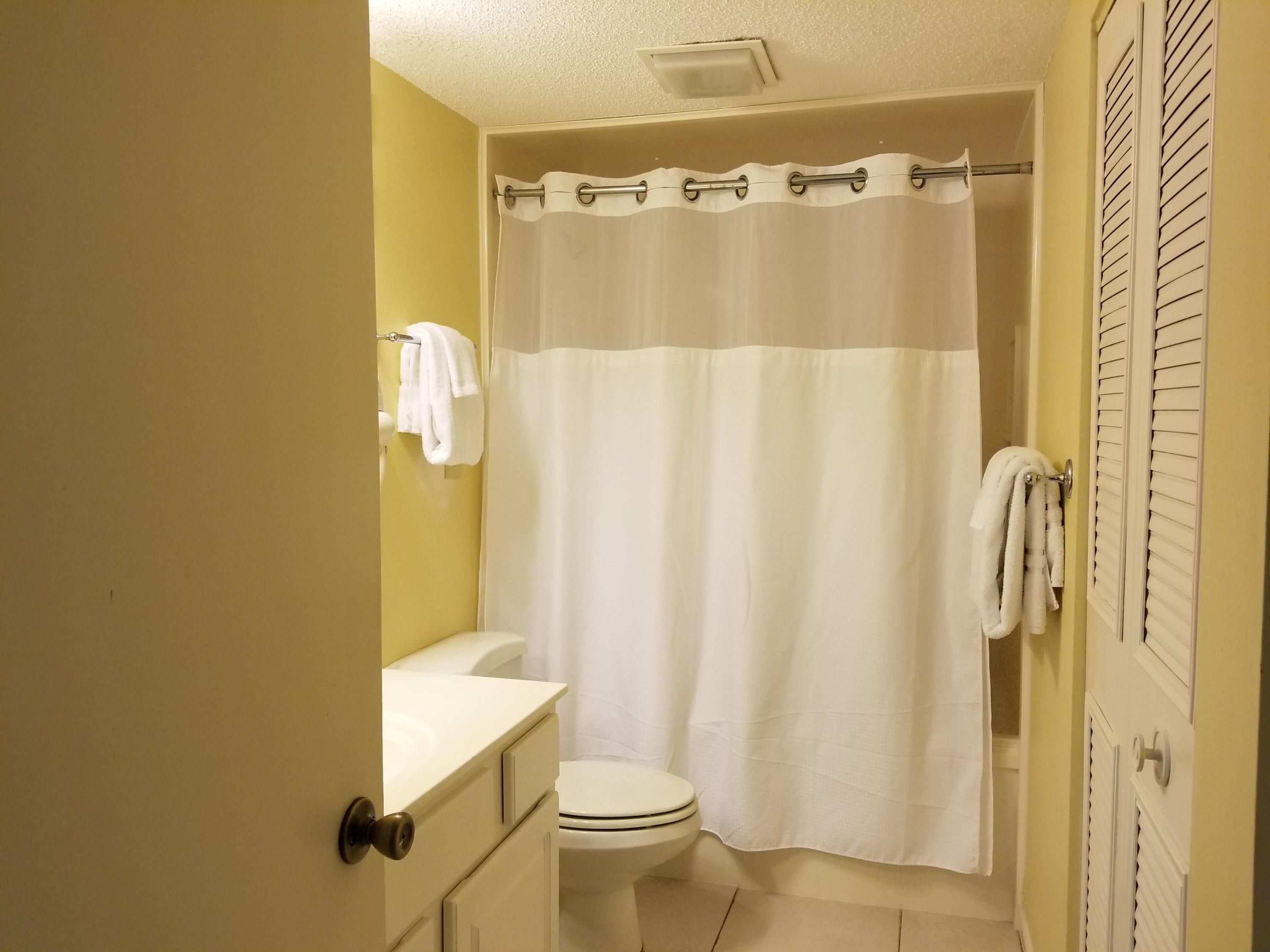 Jetty East Condominium - Residential