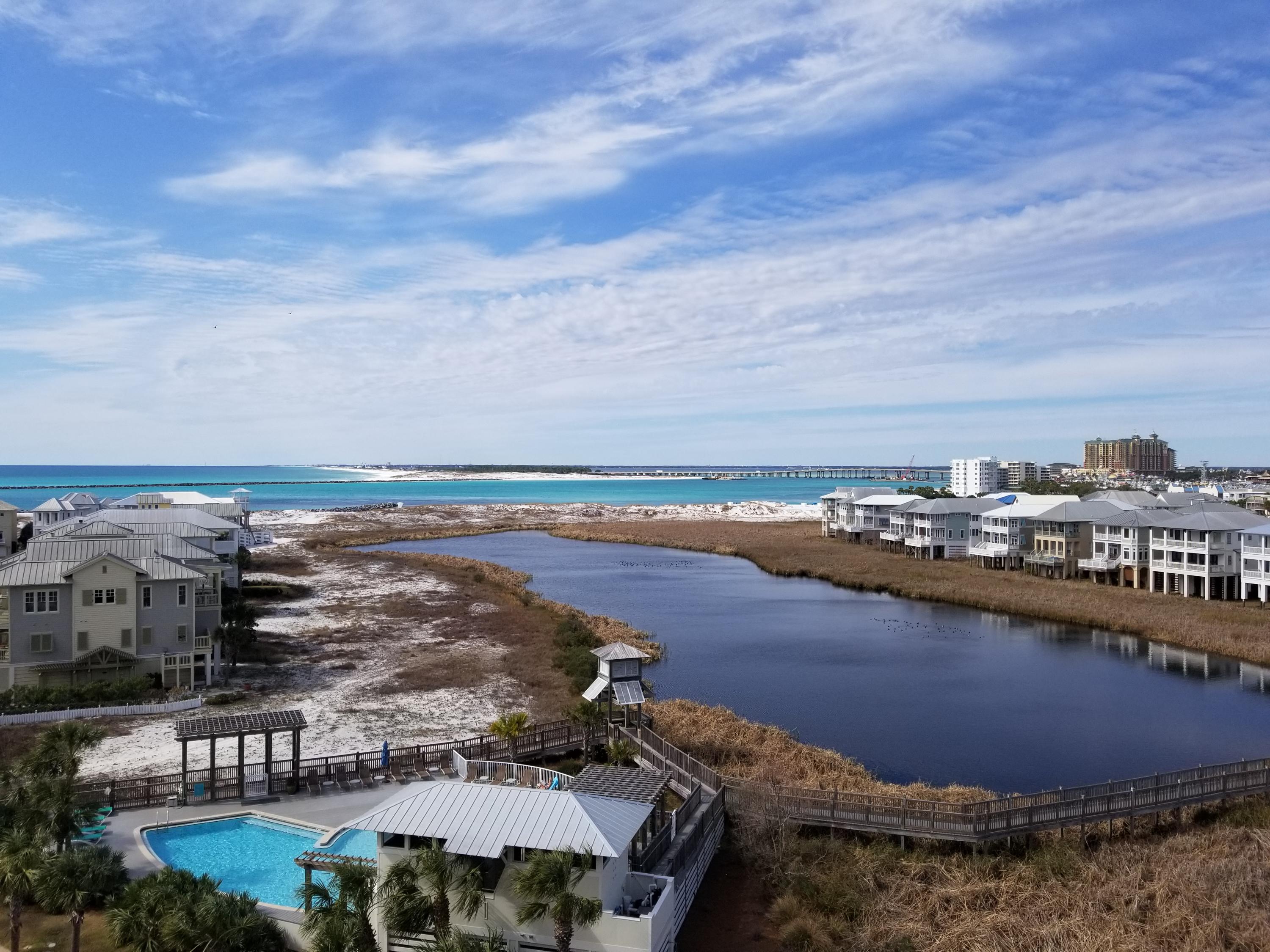 Jetty East Condominium - Residential