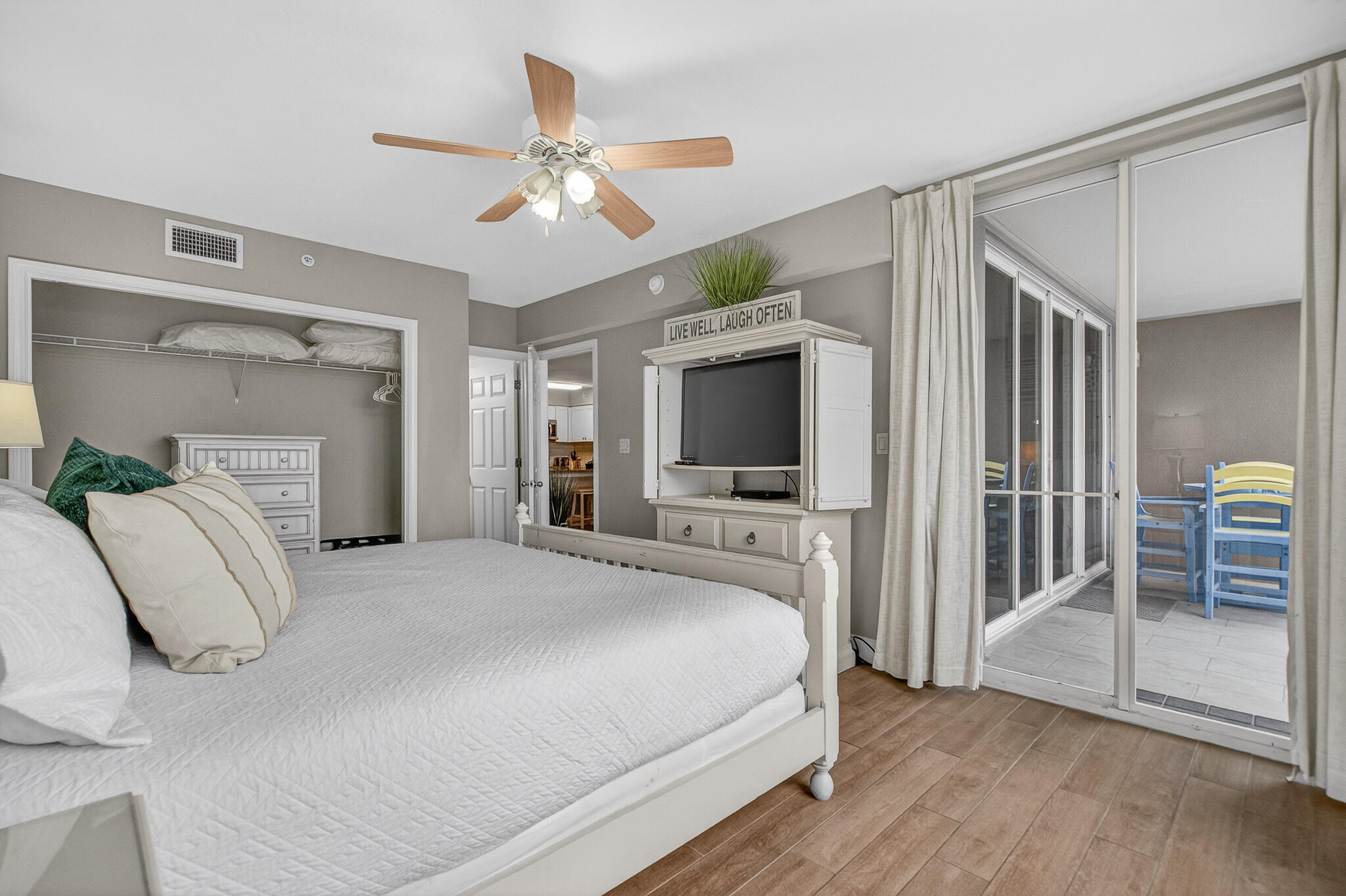 ISLAND PRINCESS - Residential