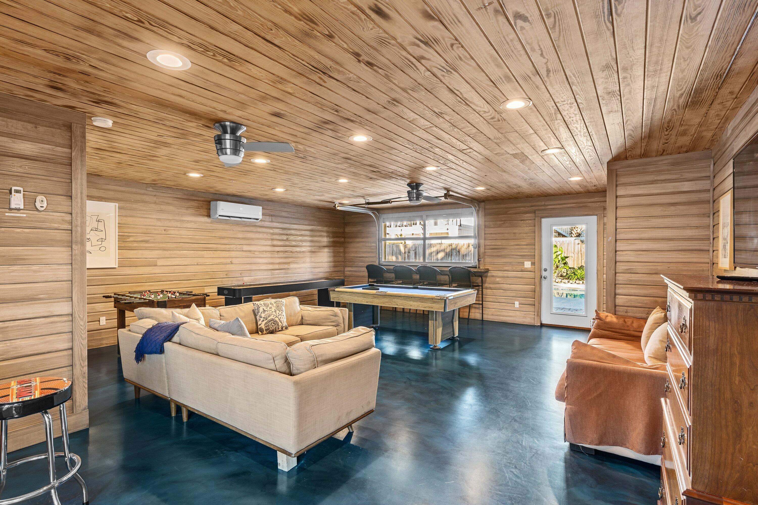 CRYSTAL BEACH - Residential