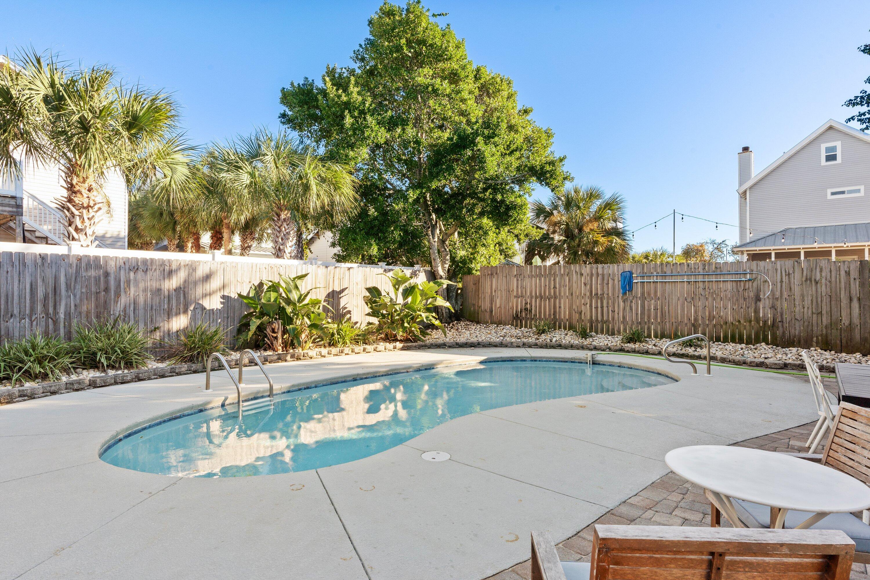 CRYSTAL BEACH - Residential