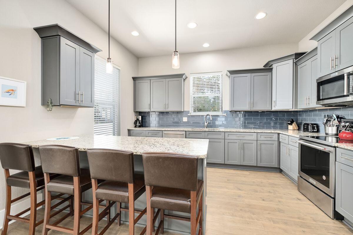 FRANGISTA BEACH 2ND ADDN - Residential