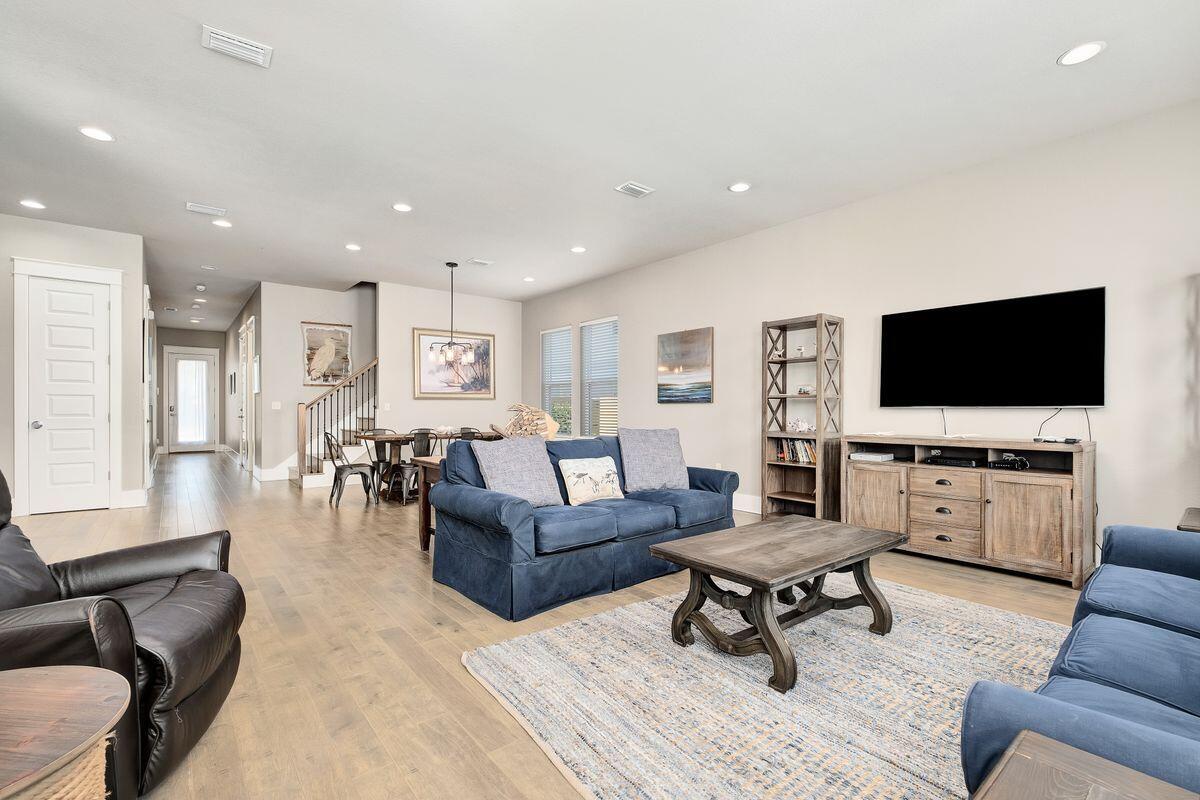 FRANGISTA BEACH 2ND ADDN - Residential