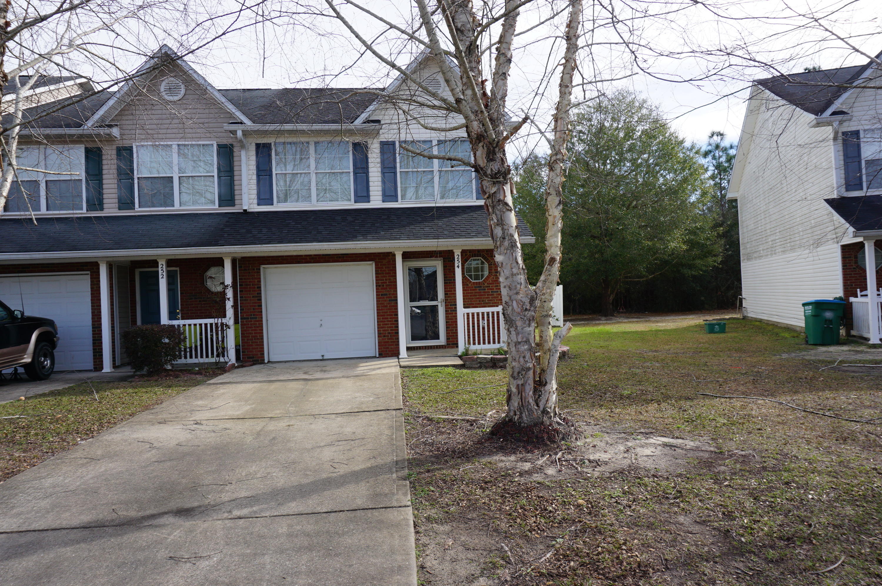 ROLLING PINES - Residential