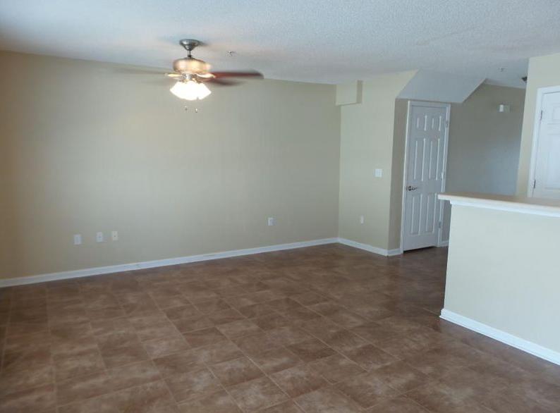 ROLLING PINES - Residential