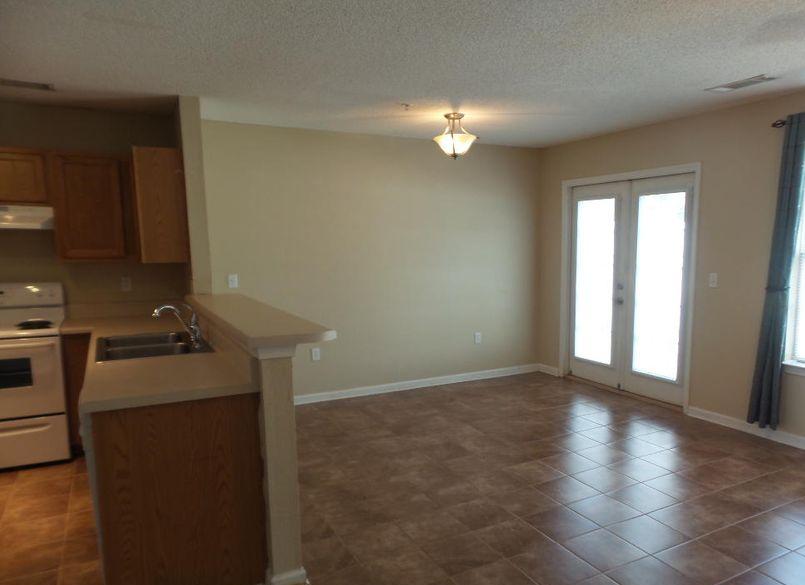 ROLLING PINES - Residential