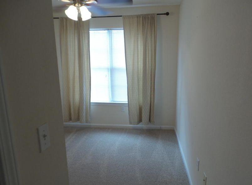 ROLLING PINES - Residential