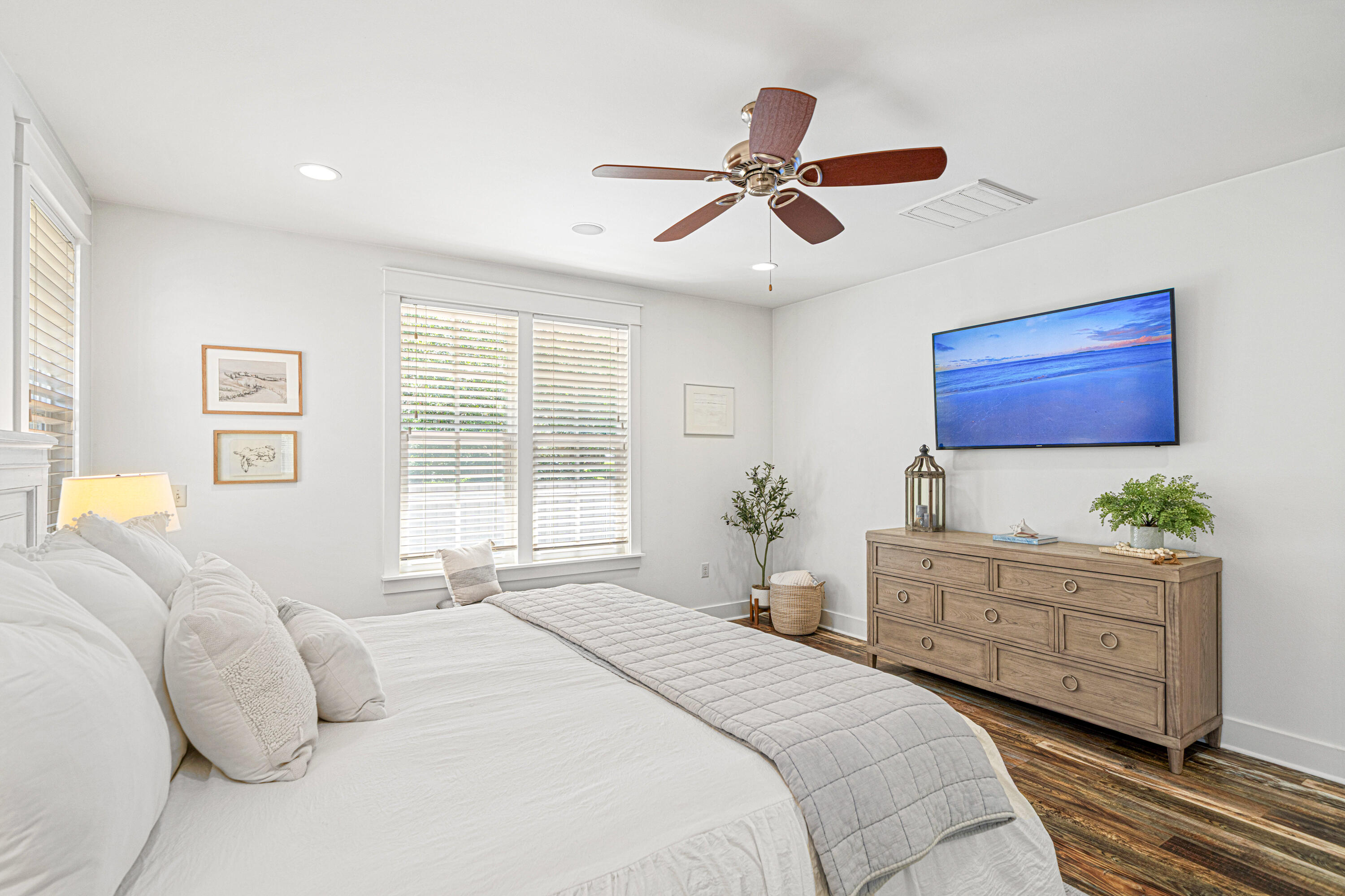 CARSON OAKS - Residential