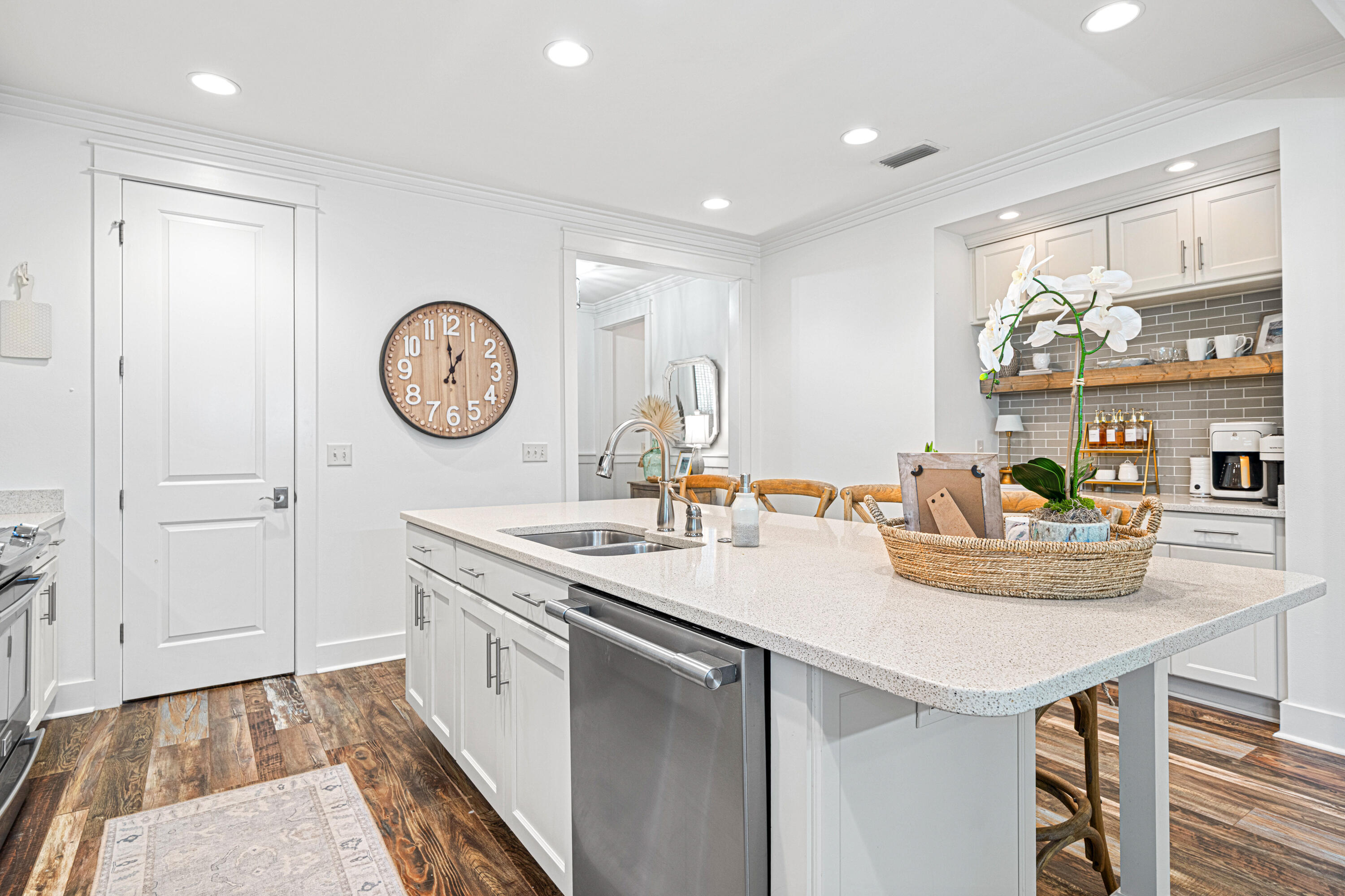 CARSON OAKS - Residential