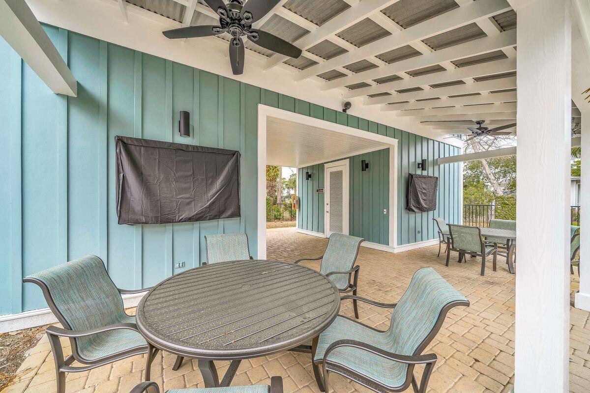 CARSON OAKS - Residential