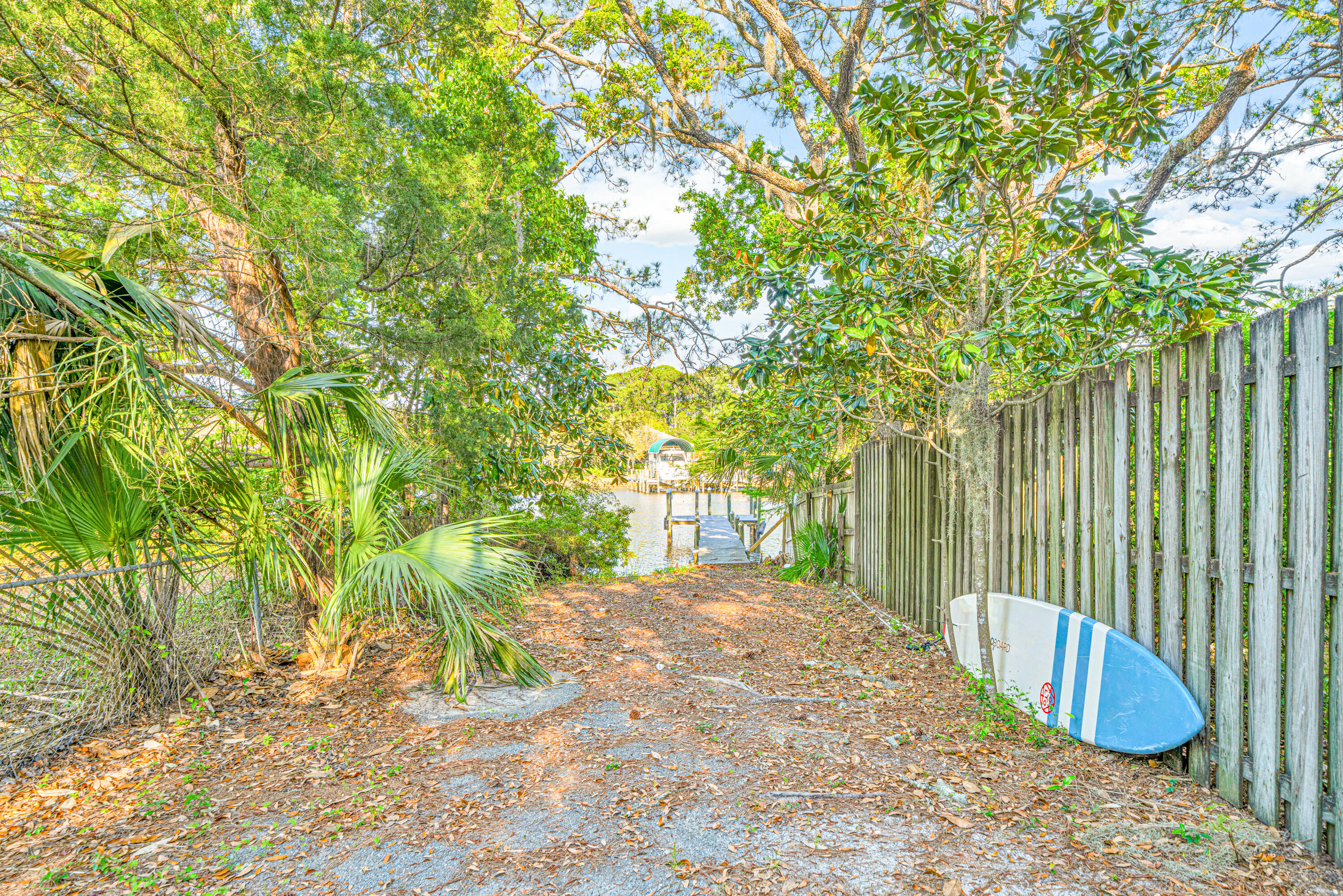 CARSON OAKS - Residential