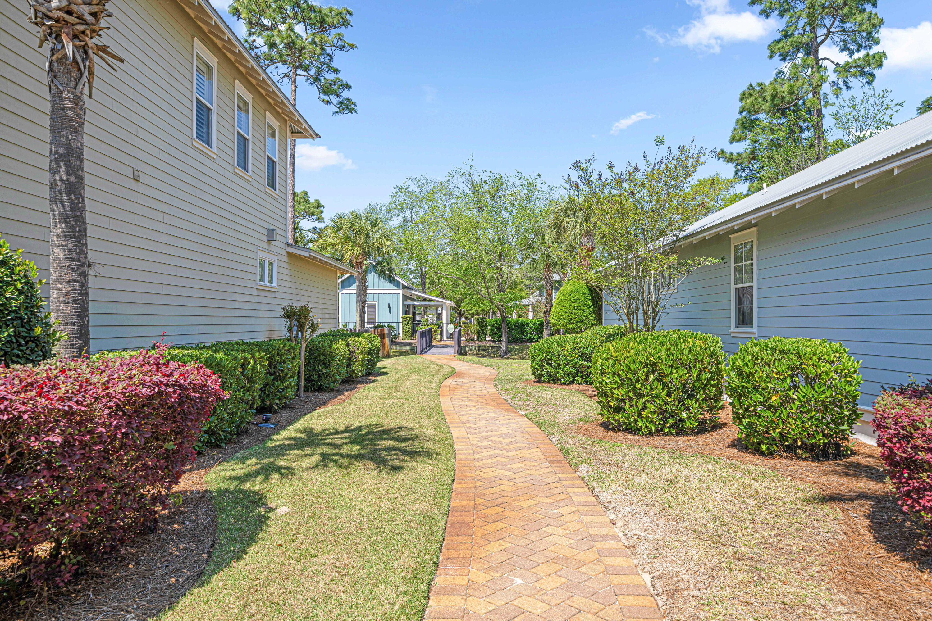 CARSON OAKS - Residential