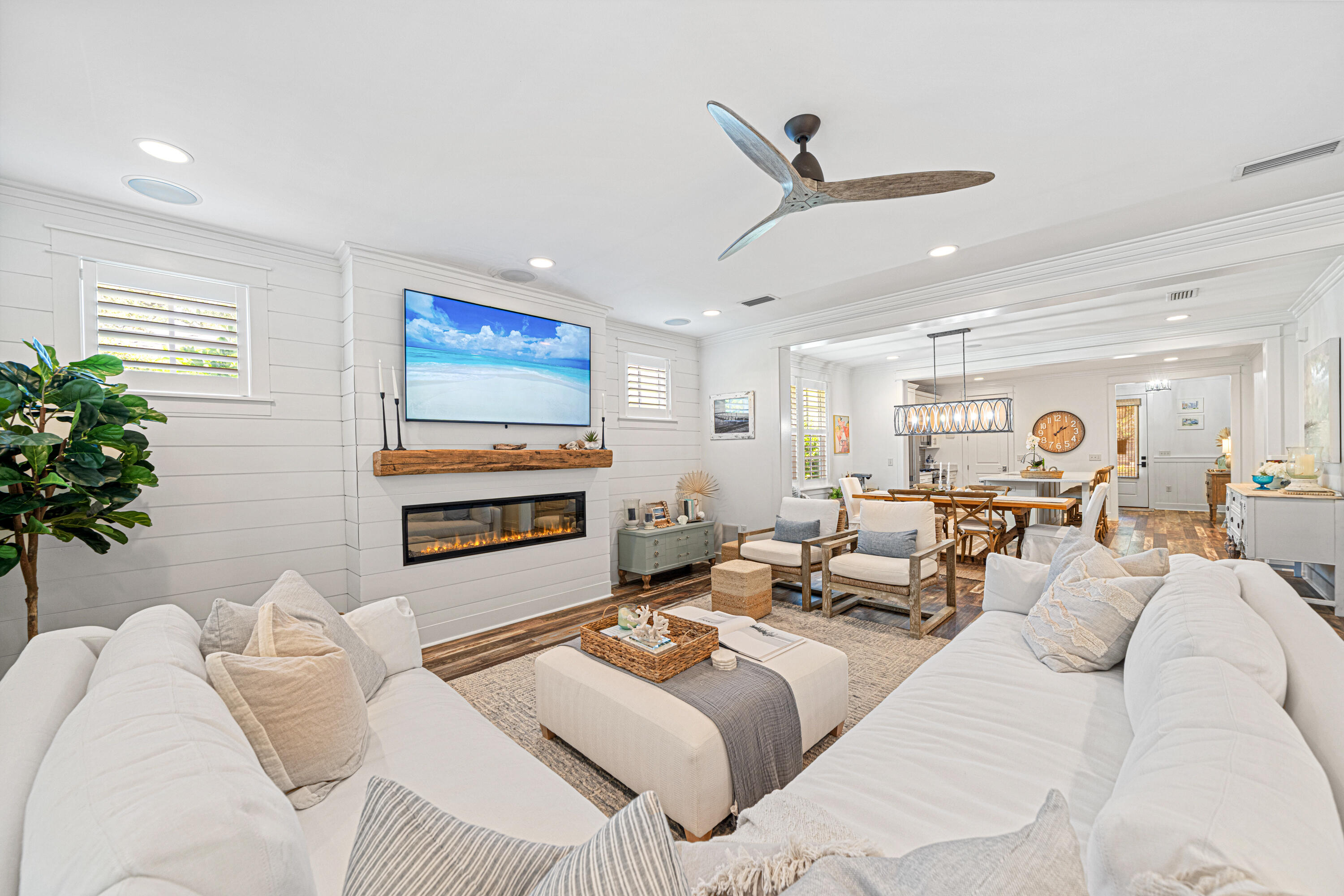CARSON OAKS - Residential