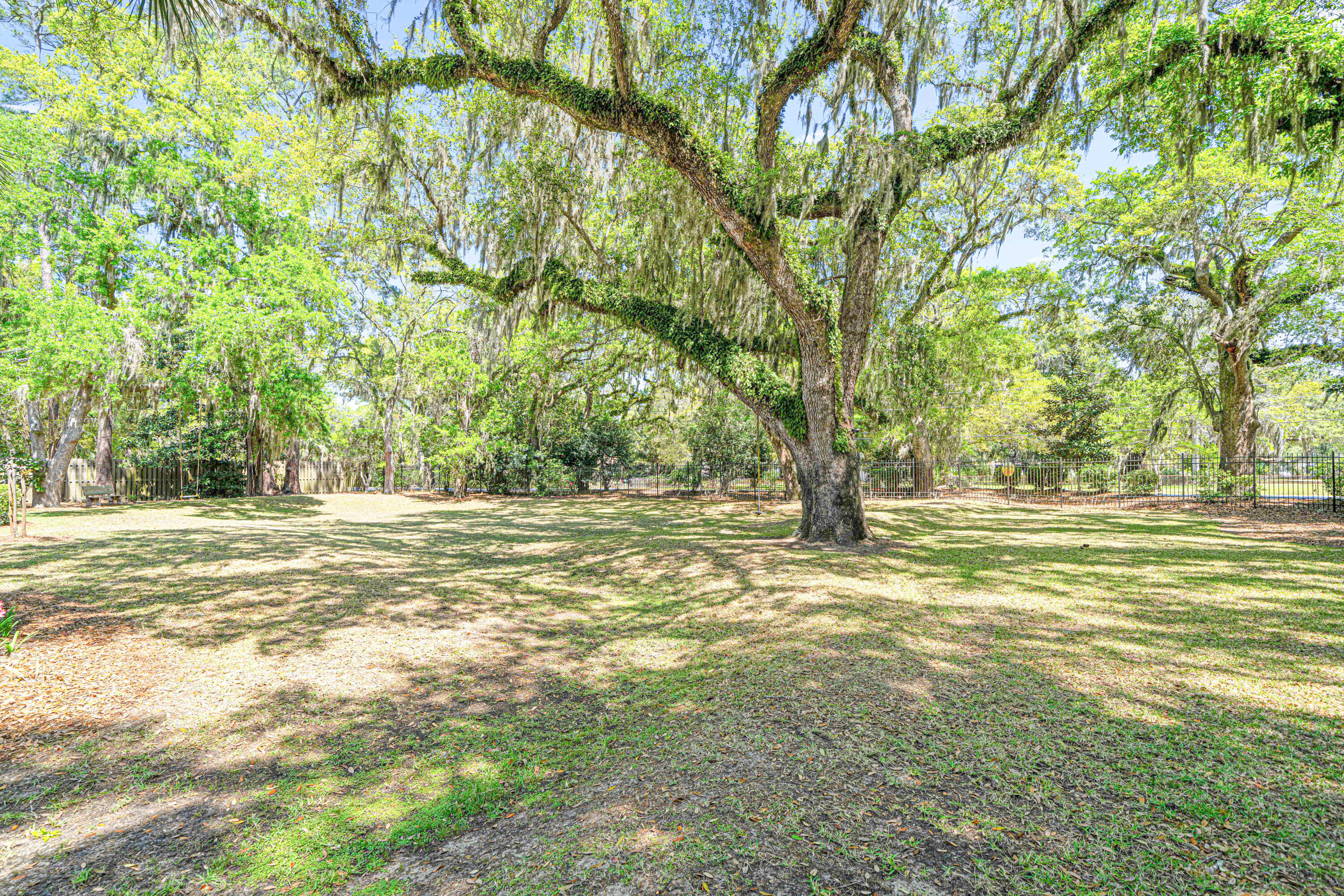 CARSON OAKS - Residential