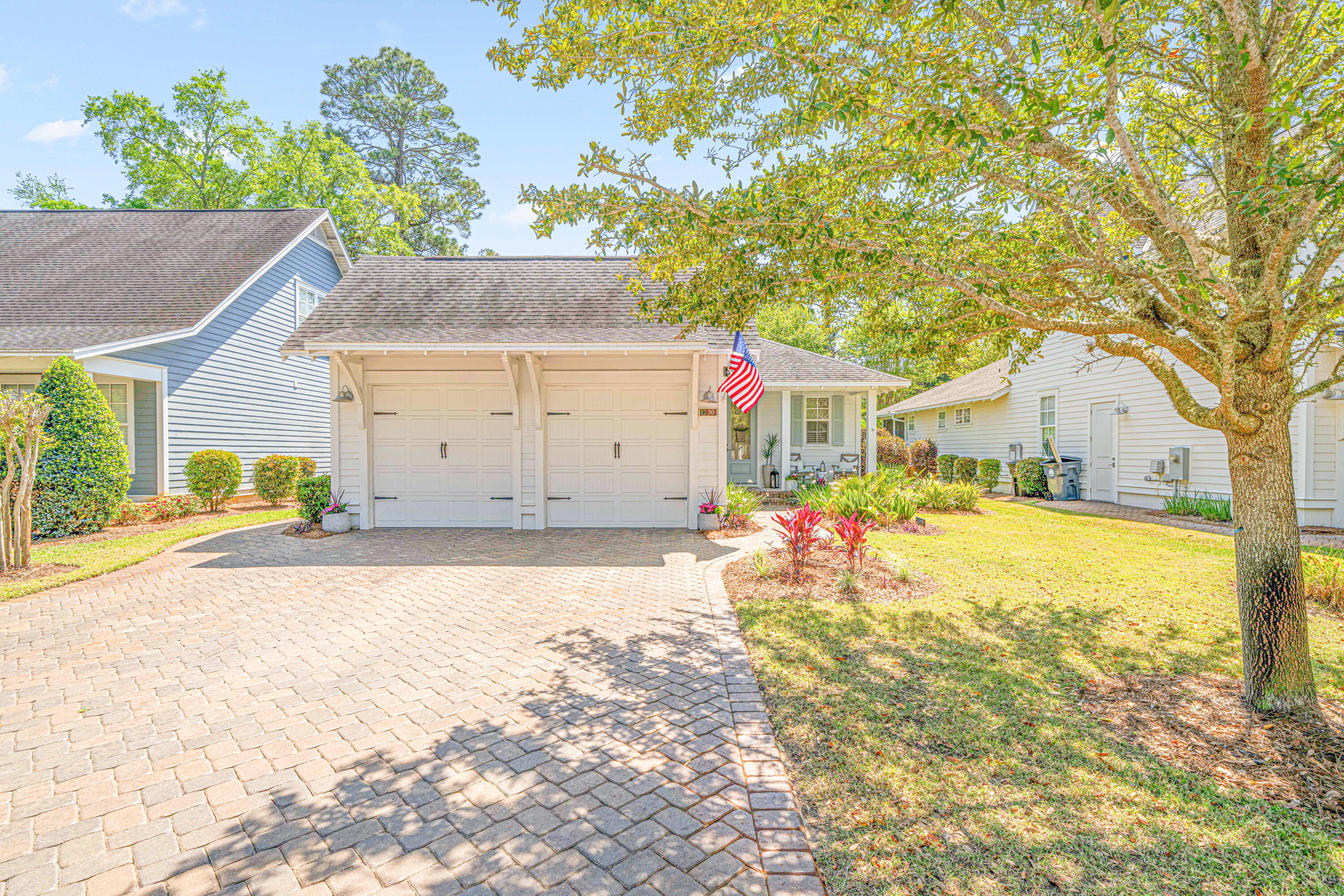 CARSON OAKS - Residential